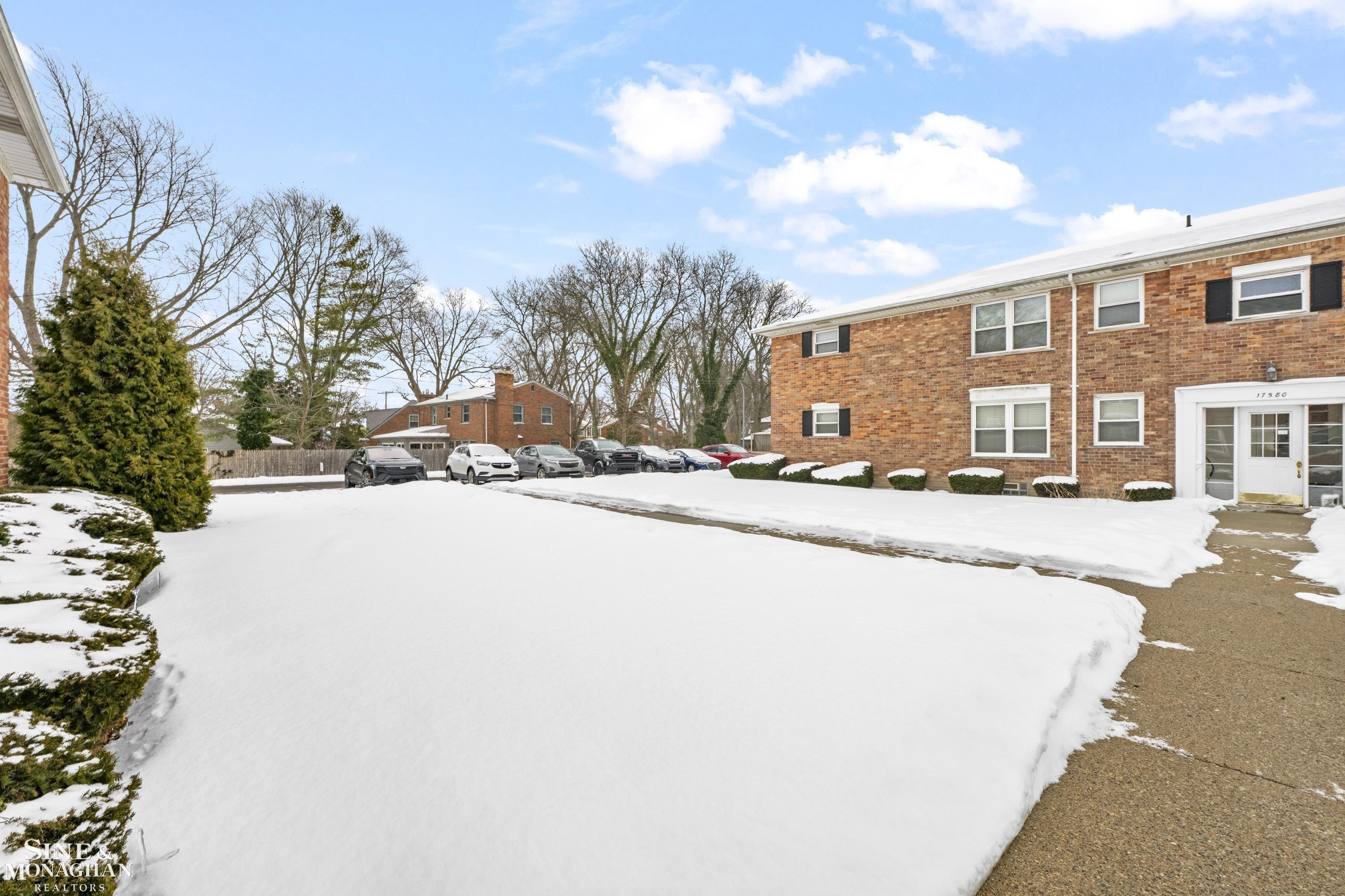 17590 Mack Avenue, 8, Grosse Pointe, MI 48230 — Photo 18