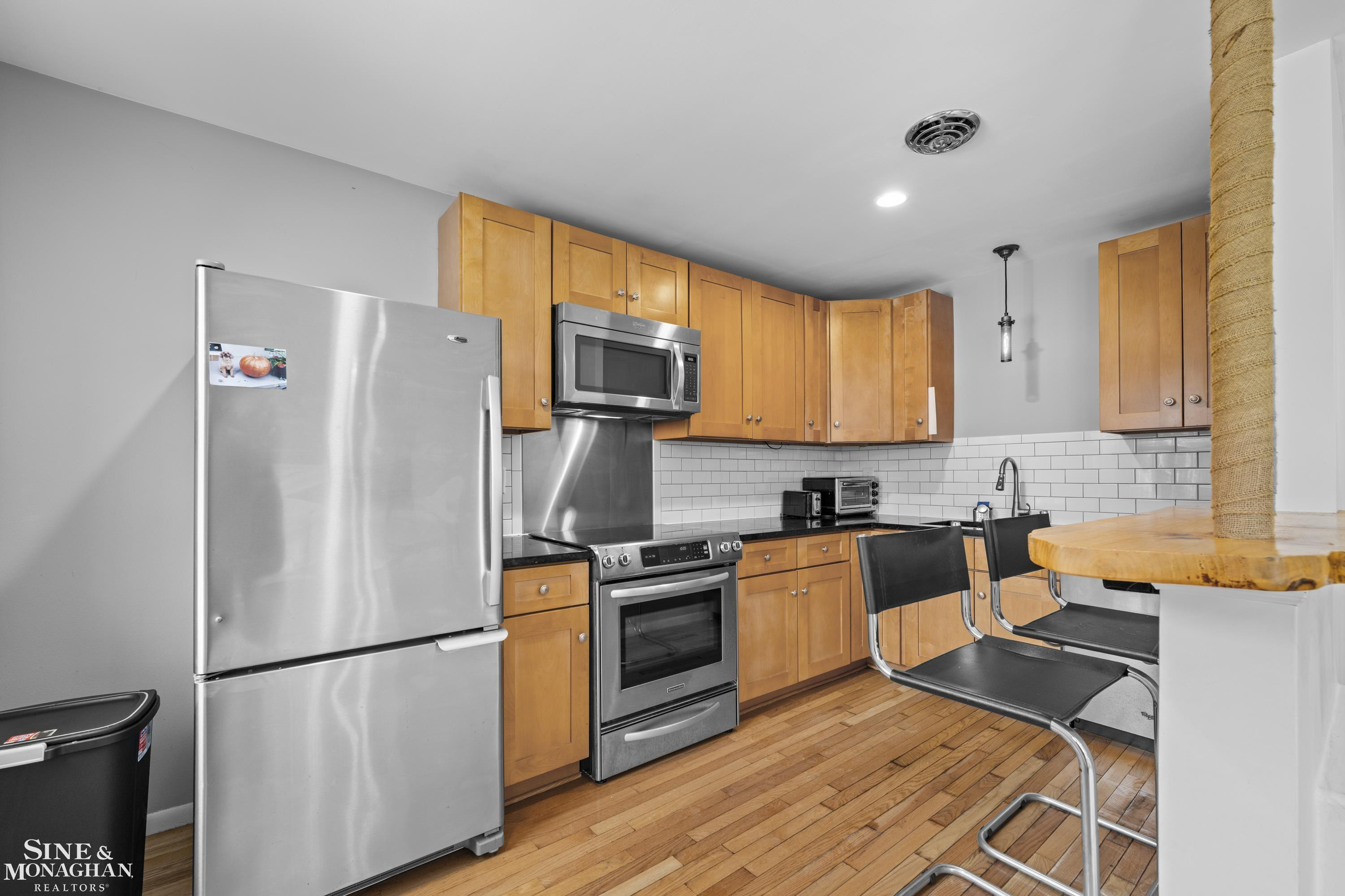 17590 Mack Avenue, 8, Grosse Pointe, MI 48230 — Photo 6