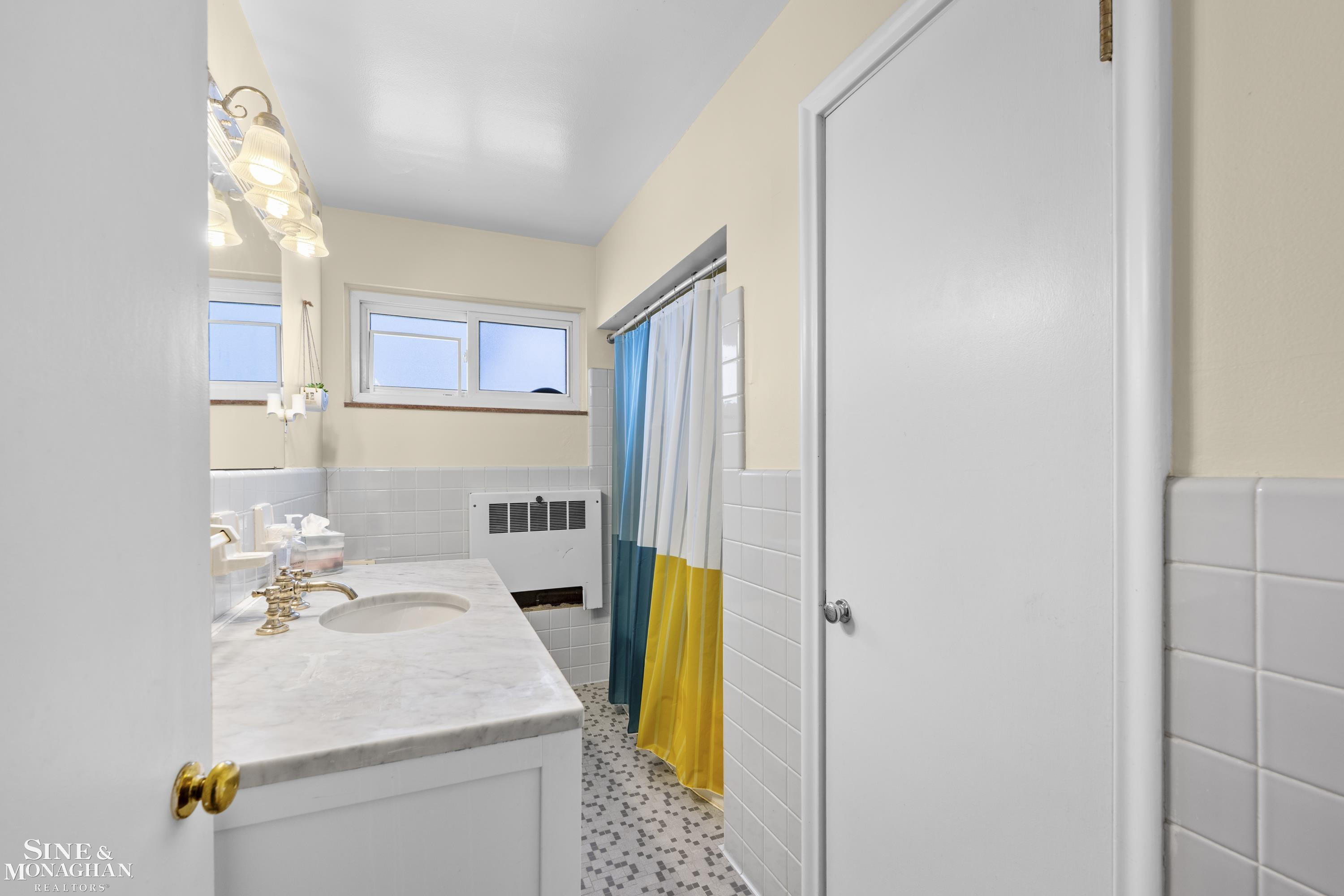 17590 Mack Avenue, 8, Grosse Pointe, MI 48230 — Photo 11