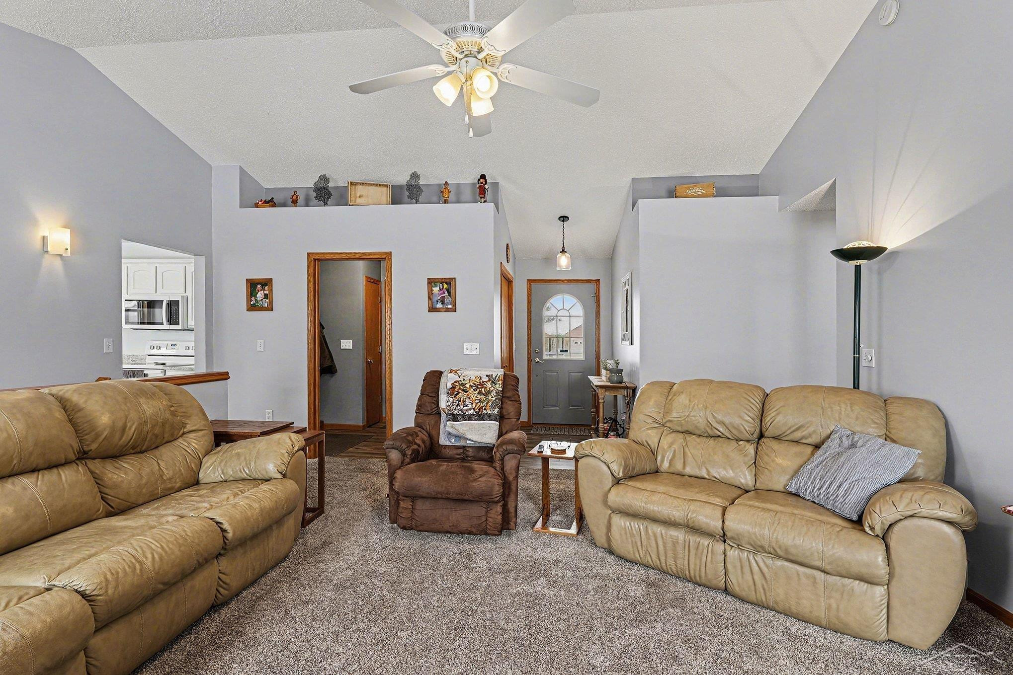 8426 Waxwing Drive, Freeland, MI 48623 — Photo 3