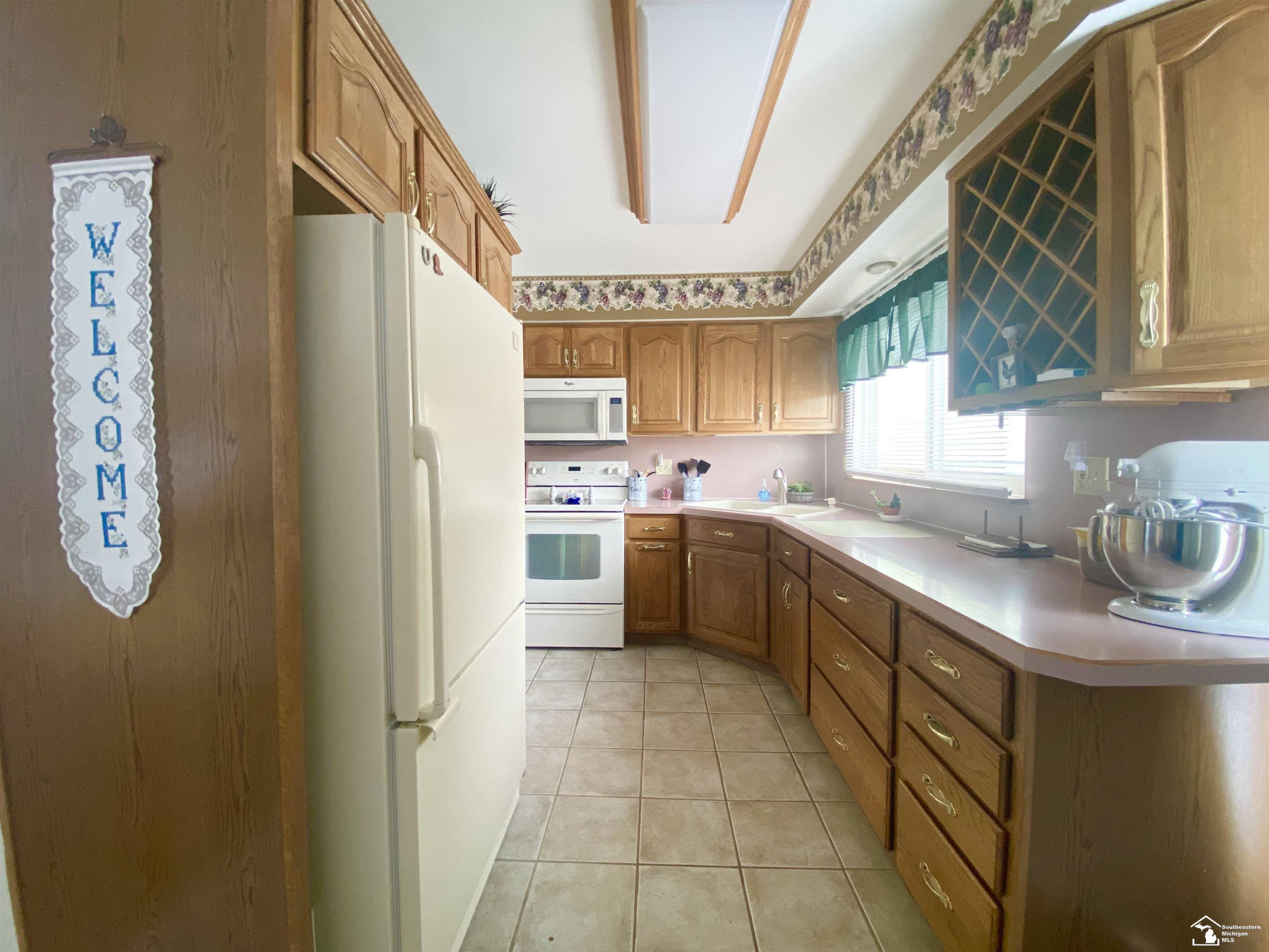 7501 Nottingham Drive, Lambertville, MI 48144 — Photo 4