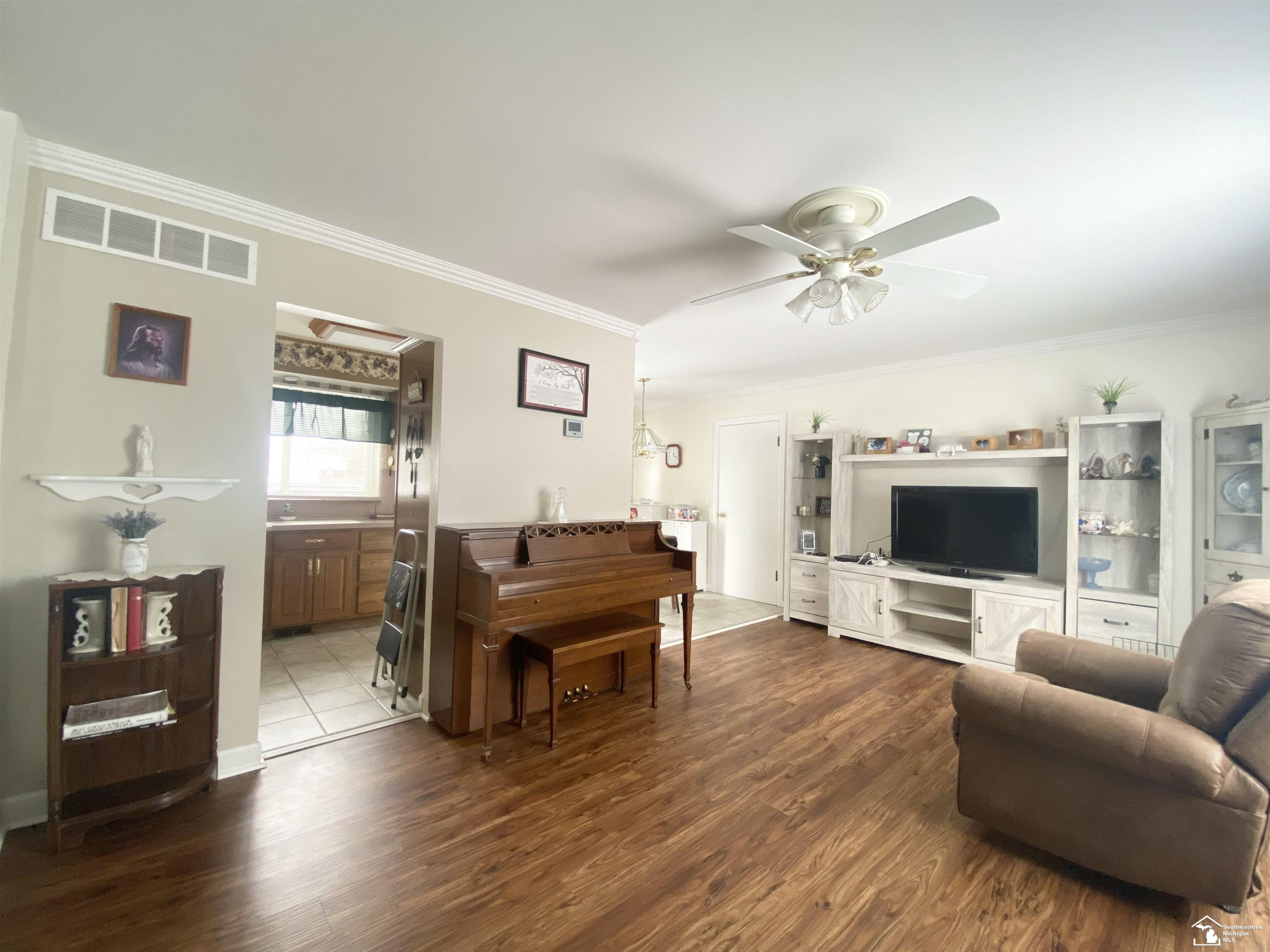 7501 Nottingham Drive, Lambertville, MI 48144 — Photo 10