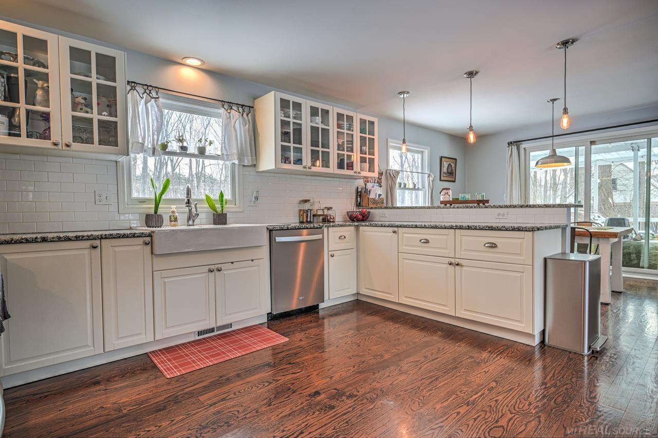65 Woodside Lane, MI — Photo 14