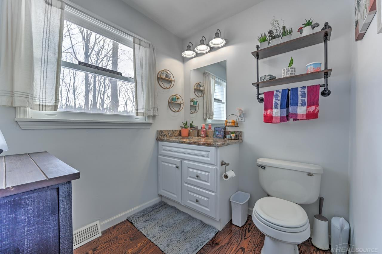 65 Woodside Lane, MI — Photo 22