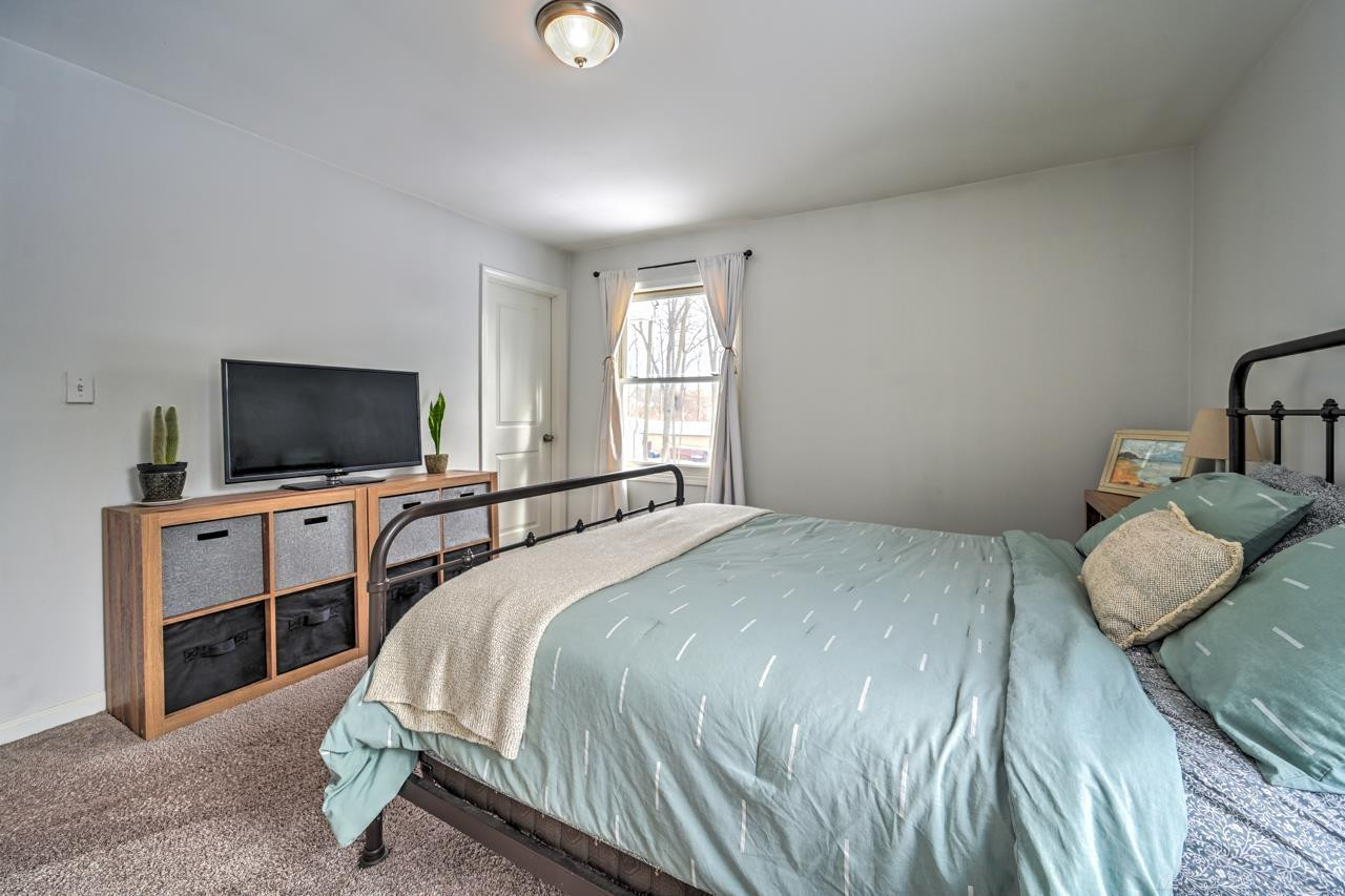 65 Woodside Lane, MI — Photo 33