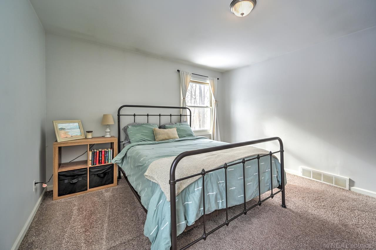 65 Woodside Lane, MI — Photo 34