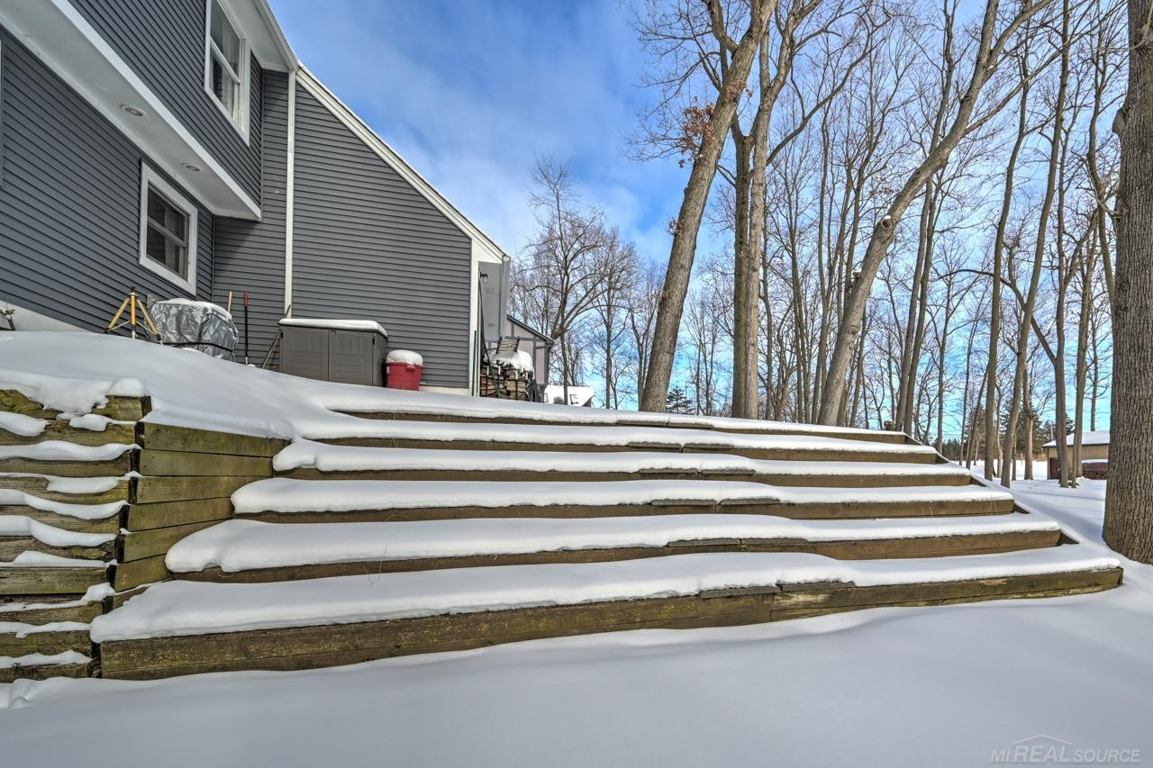 65 Woodside Lane, MI — Photo 54