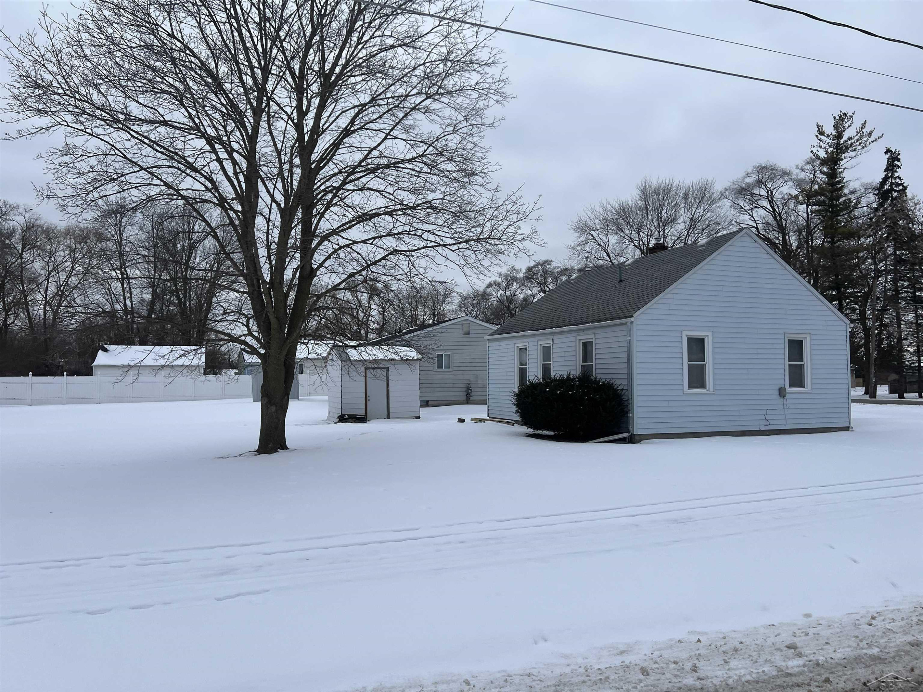 3590 Lincoln Street, Carrollton, MI 48724 — Photo 16