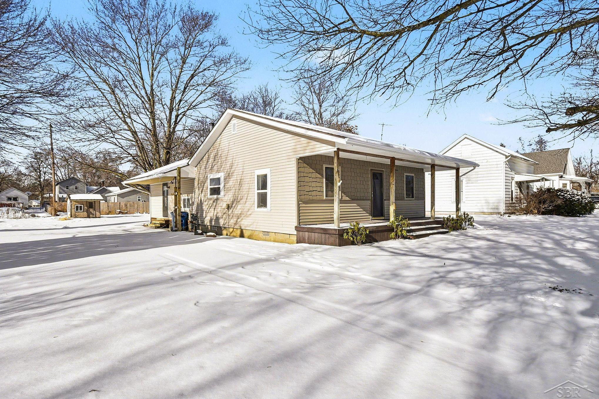 122 S East Street, Vassar, MI 48768 — Photo 2