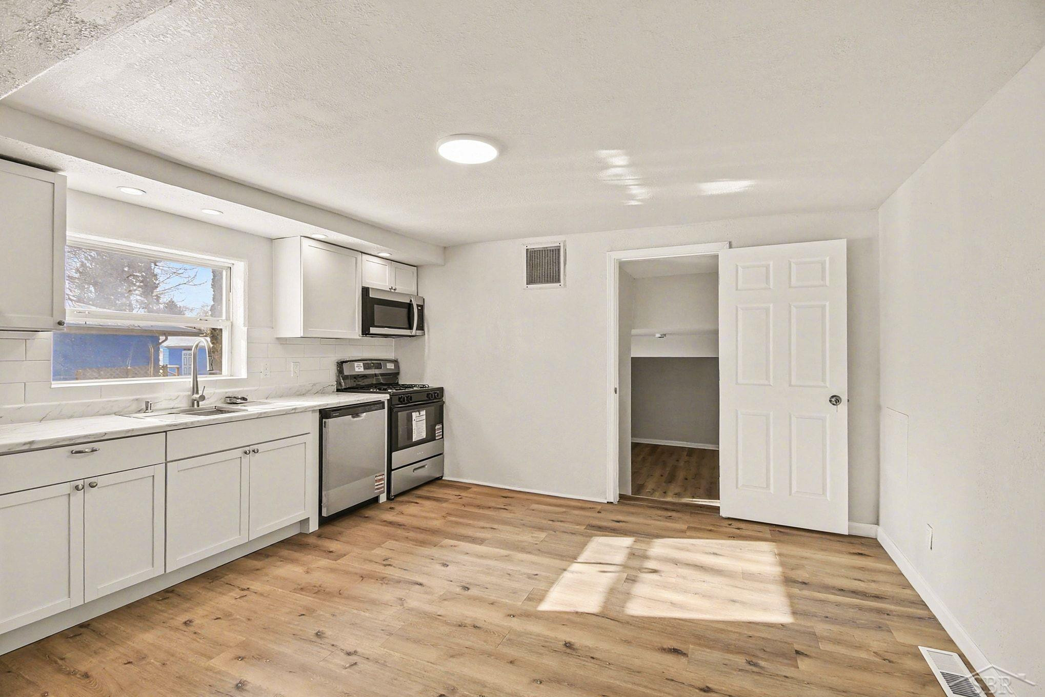 122 S East Street, Vassar, MI 48768 — Photo 9