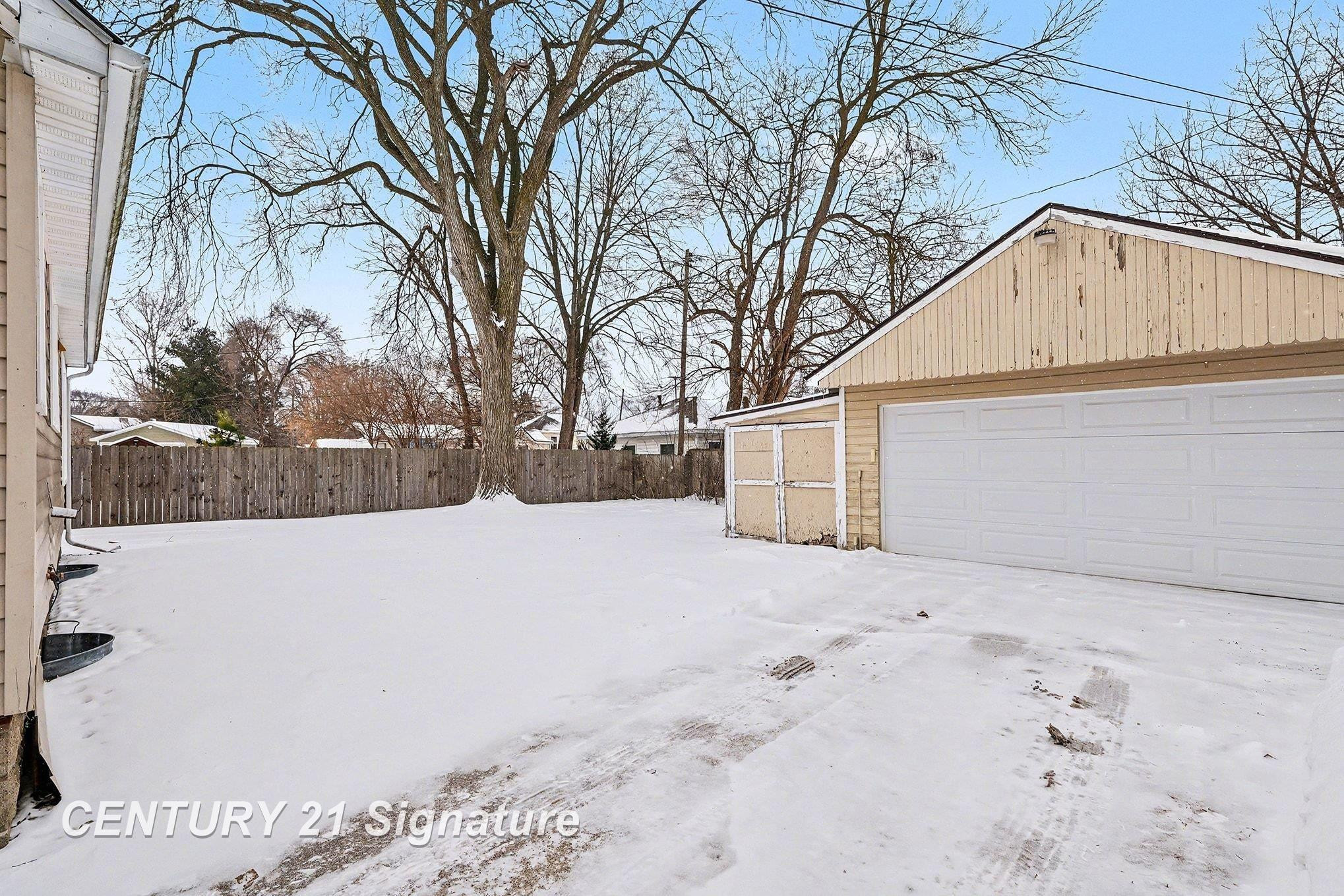 1001 Fournie Court, Midland, MI 48640 — Photo 20