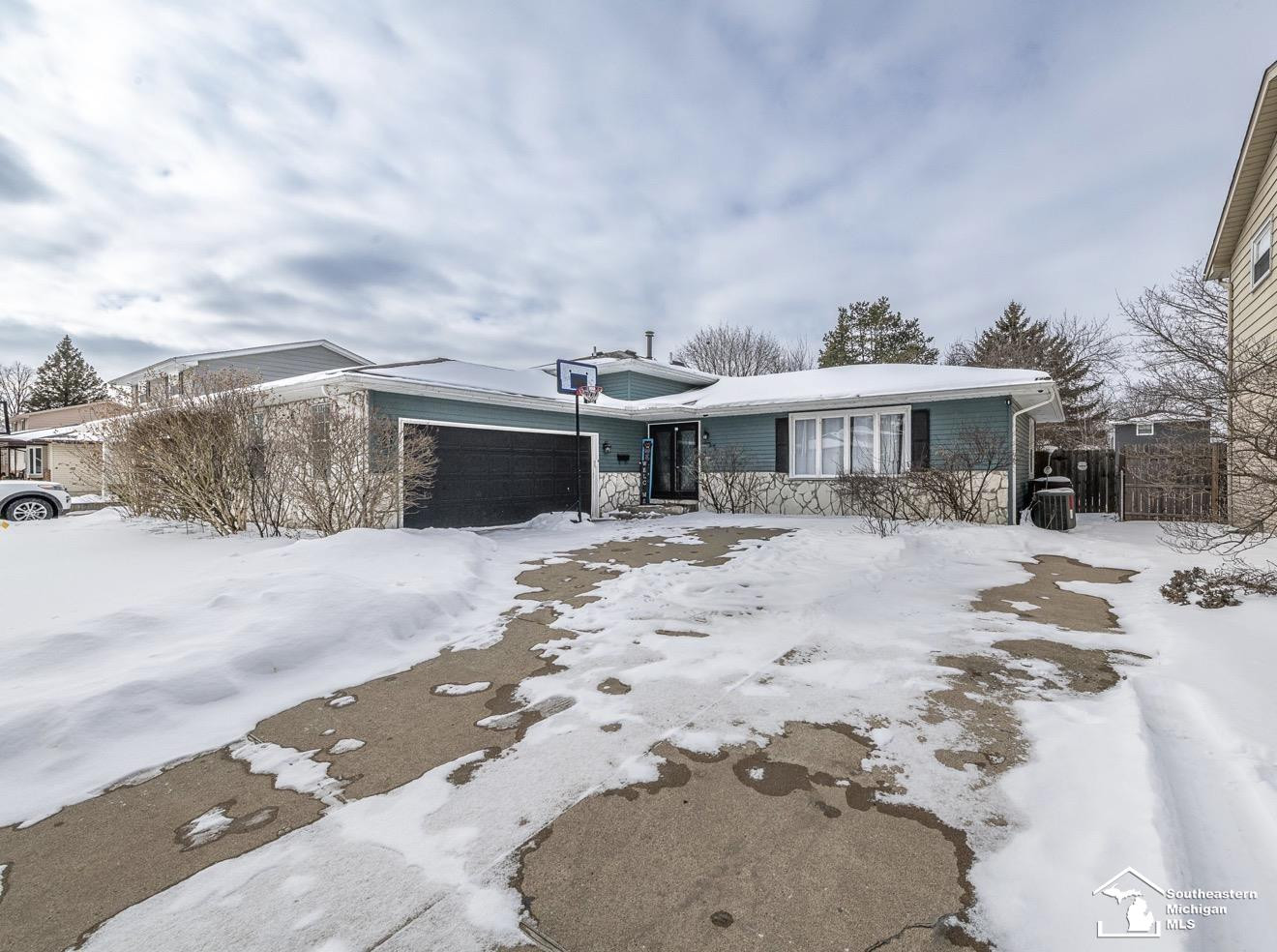 745 N Roessler Street, Monroe, MI 48162 — Photo 2