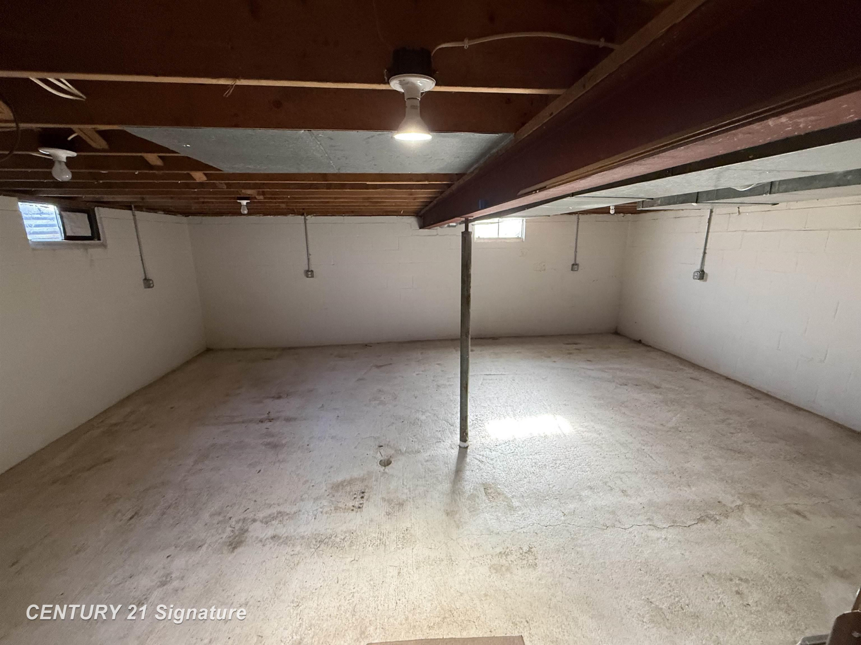 6867 S 7 Mile Road, Freeland, MI 48623 — Photo 17