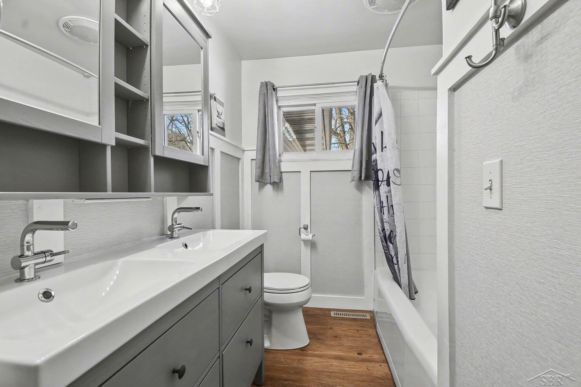 226 S Seventh Street, Freeland, MI 48623 — Photo 9
