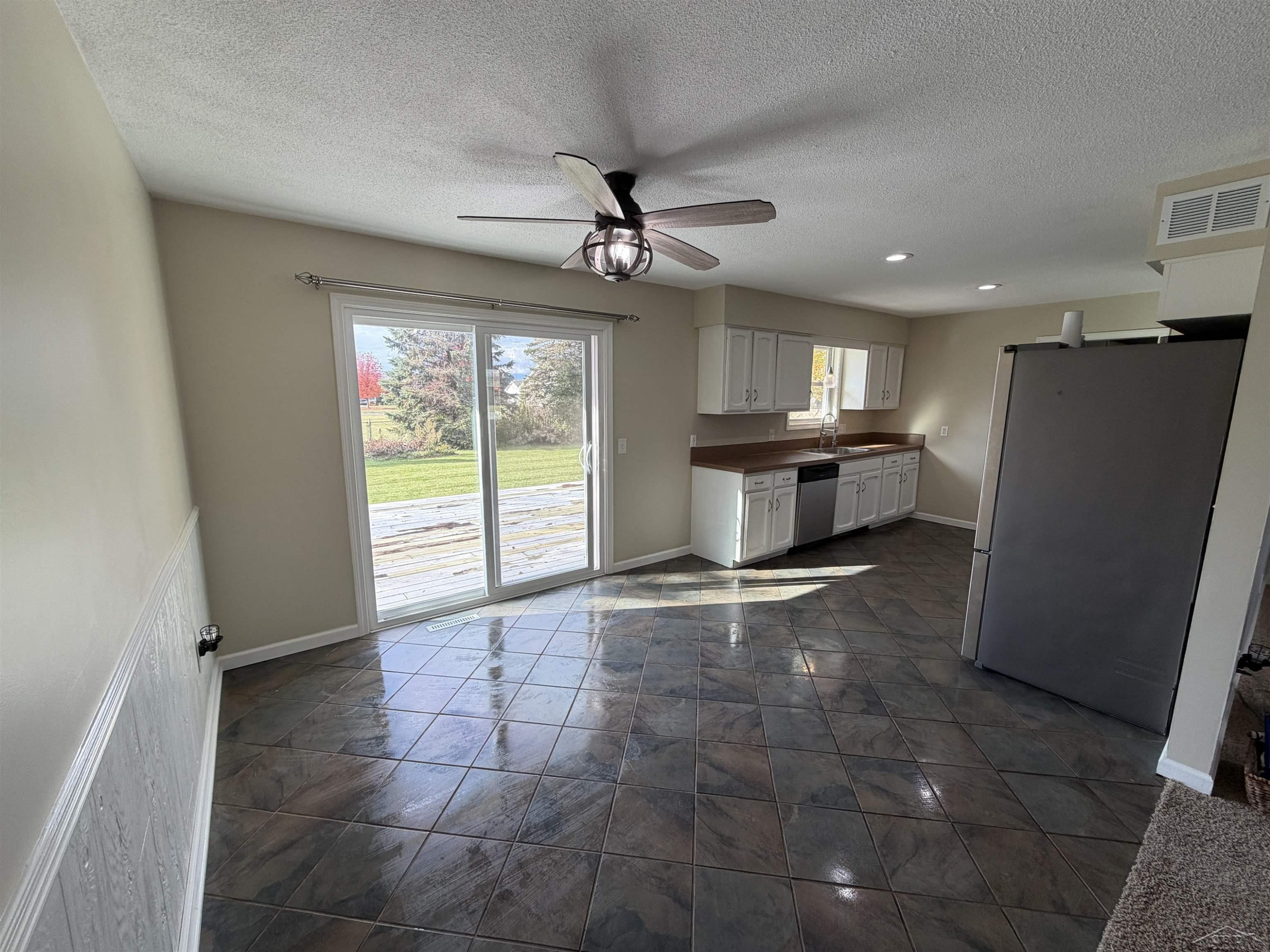3139 N Thomas Road, Saginaw, MI 48623 — Photo 2