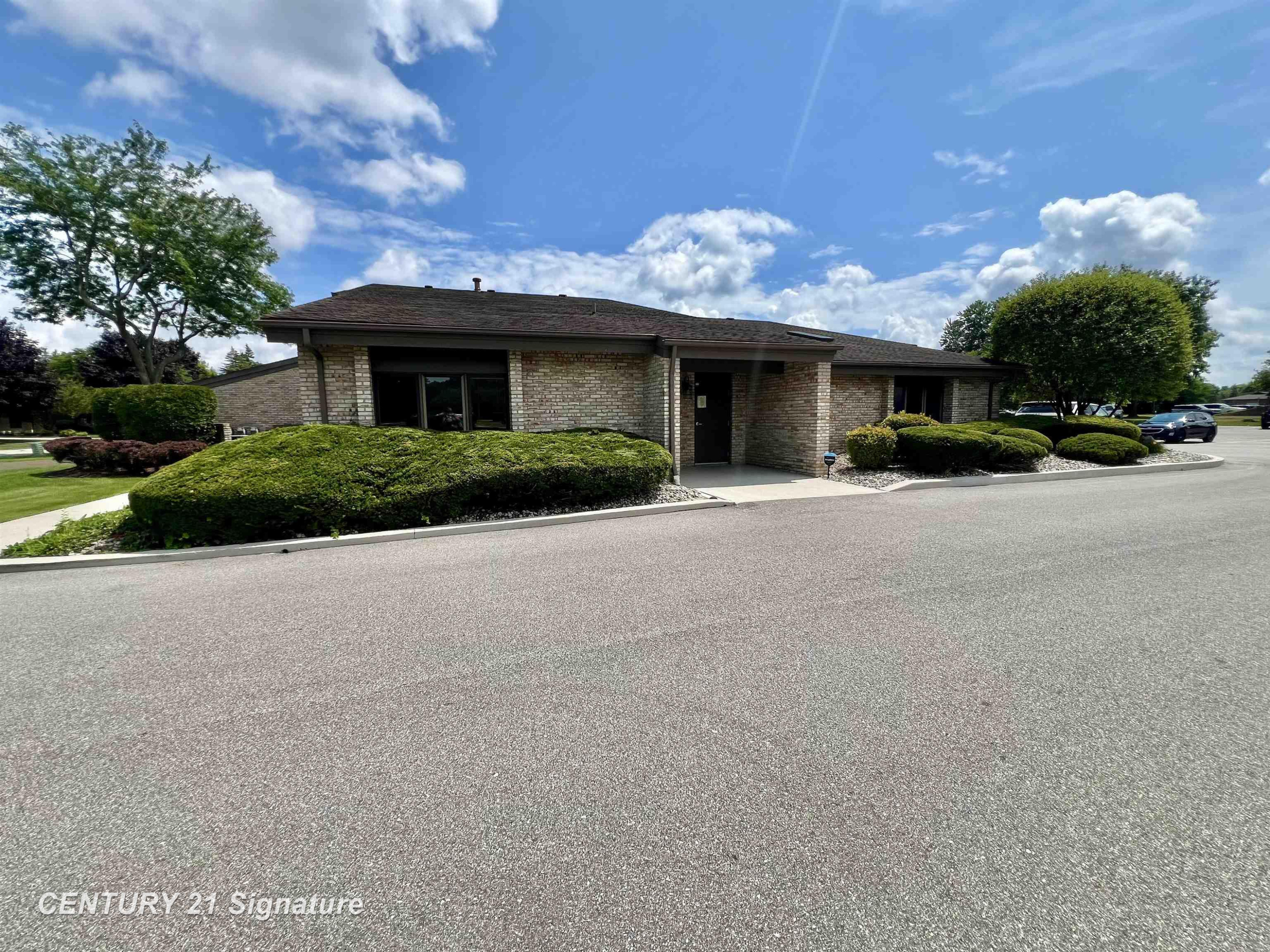 5605 N Colony Drive, Saginaw, MI 48638 — Photo 2