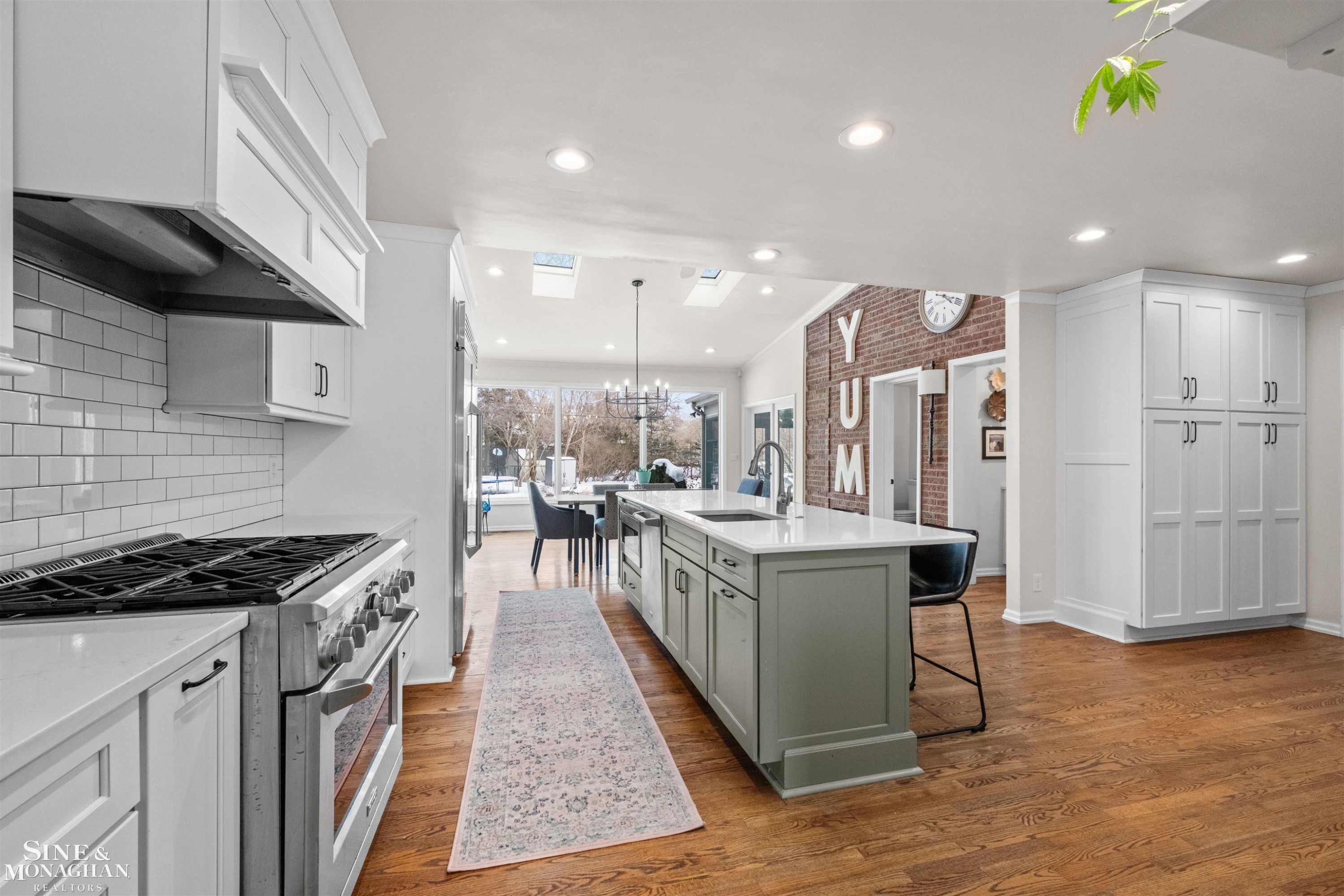 552 Middlesex Road, Grosse Pointe Park, MI 48230 — Photo 8