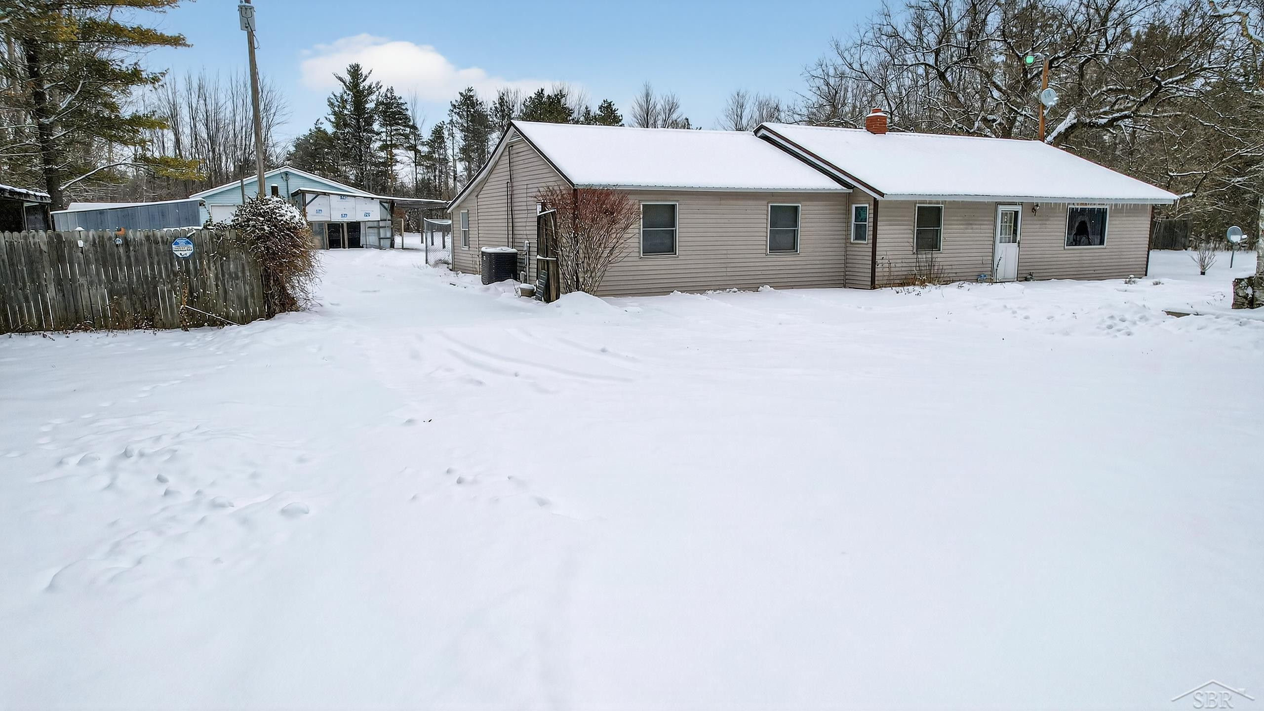3636 E Nielson Road, Coleman, MI 48618 — Photo 2