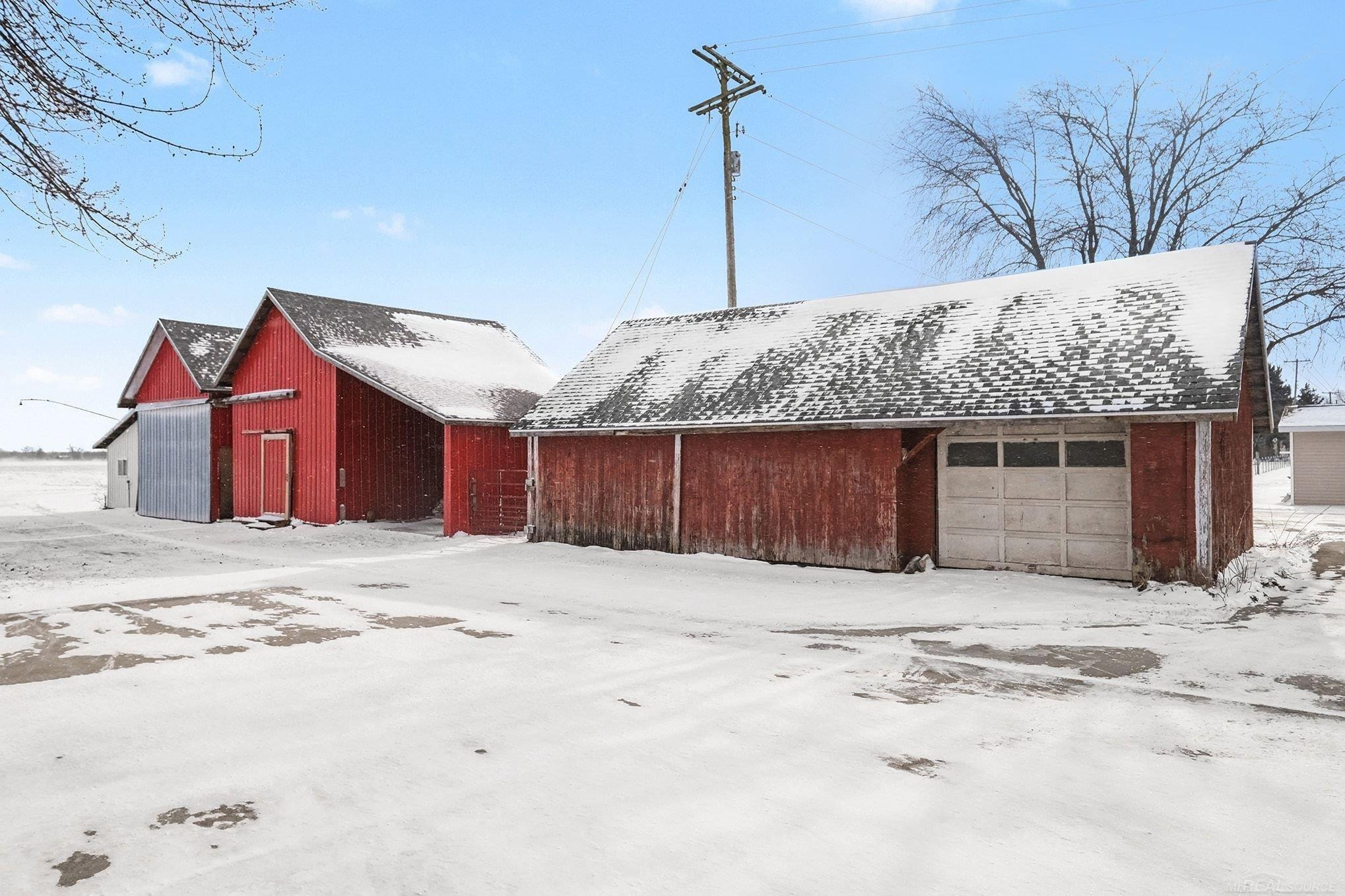 17831 Lincoln Road, New Lothrop, MI 48460 — Photo 35