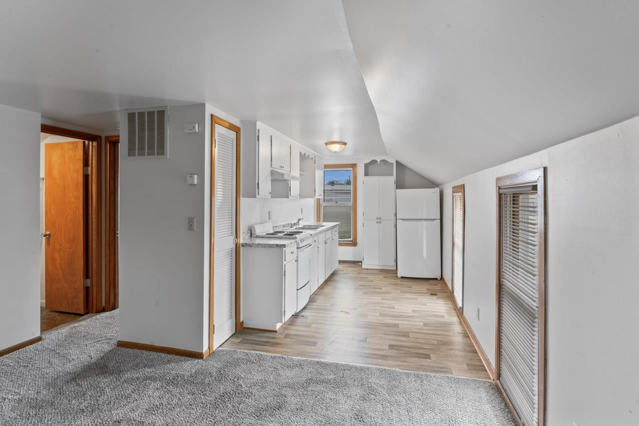 47 Pope #6 Street, Unit #6, Lapeer, MI 48446 — Photo 9