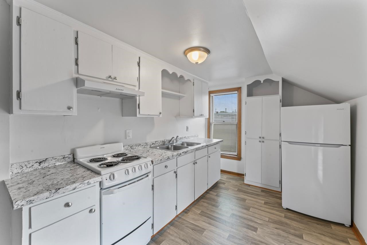 47 Pope #6 Street, Unit #6, Lapeer, MI 48446 — Photo 10