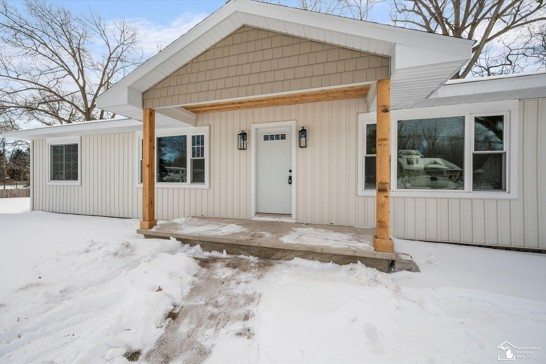 2933 W Dean Road, Lambertville, MI 48144 — Photo 5