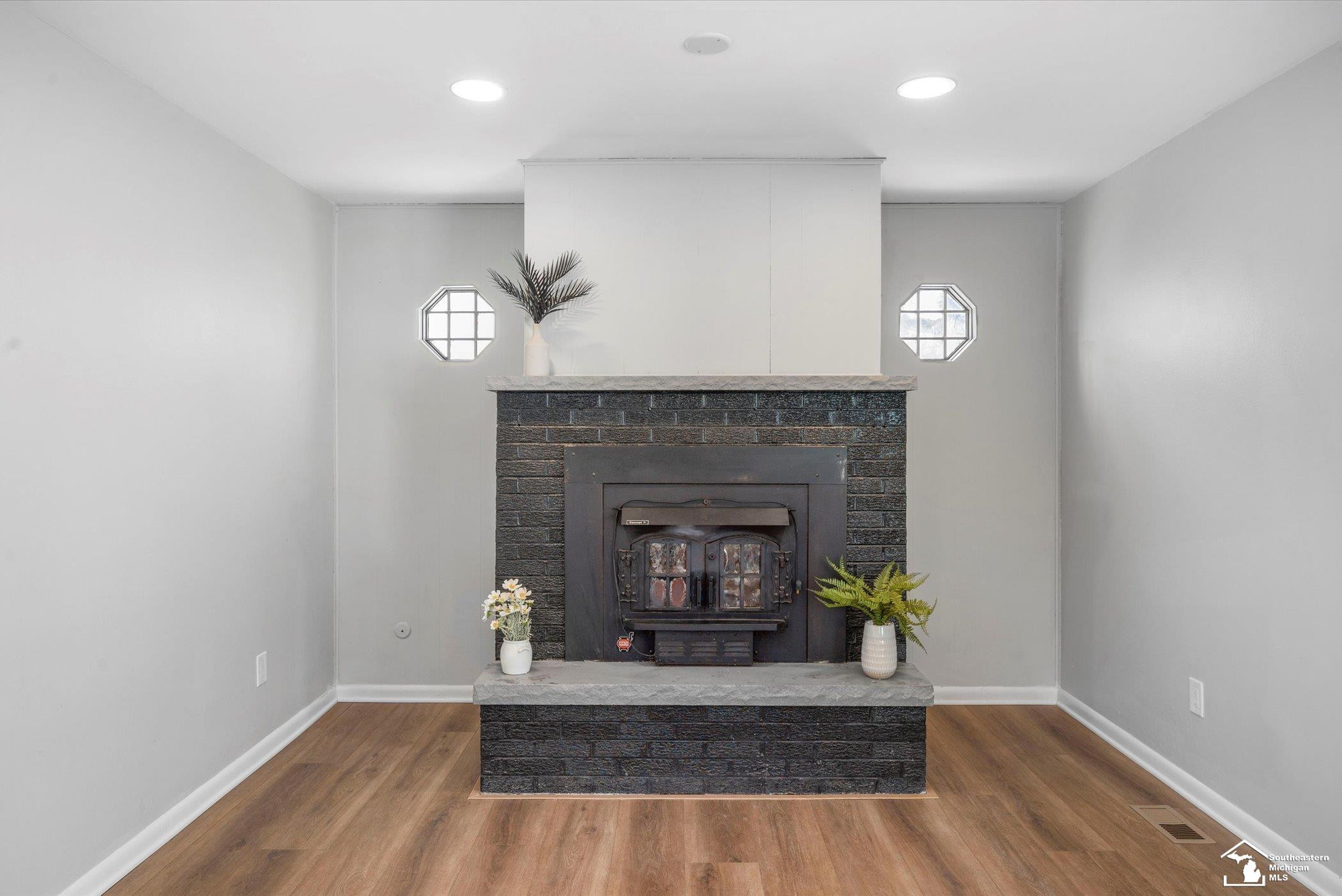 2933 W Dean Road, Lambertville, MI 48144 — Photo 7