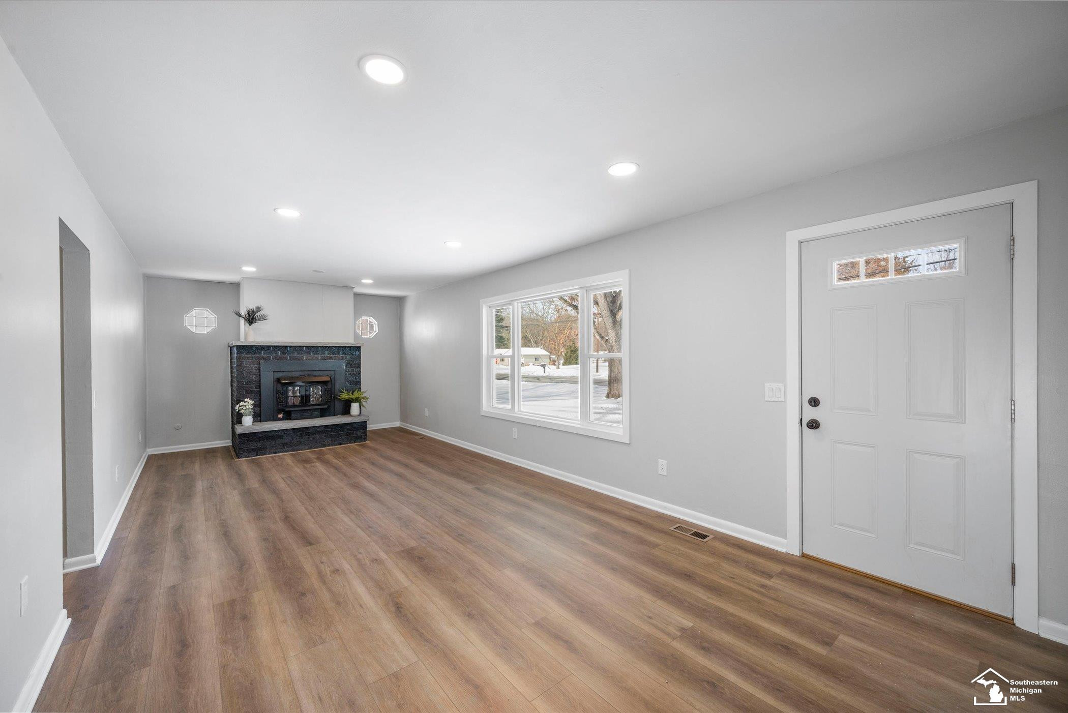 2933 W Dean Road, Lambertville, MI 48144 — Photo 8