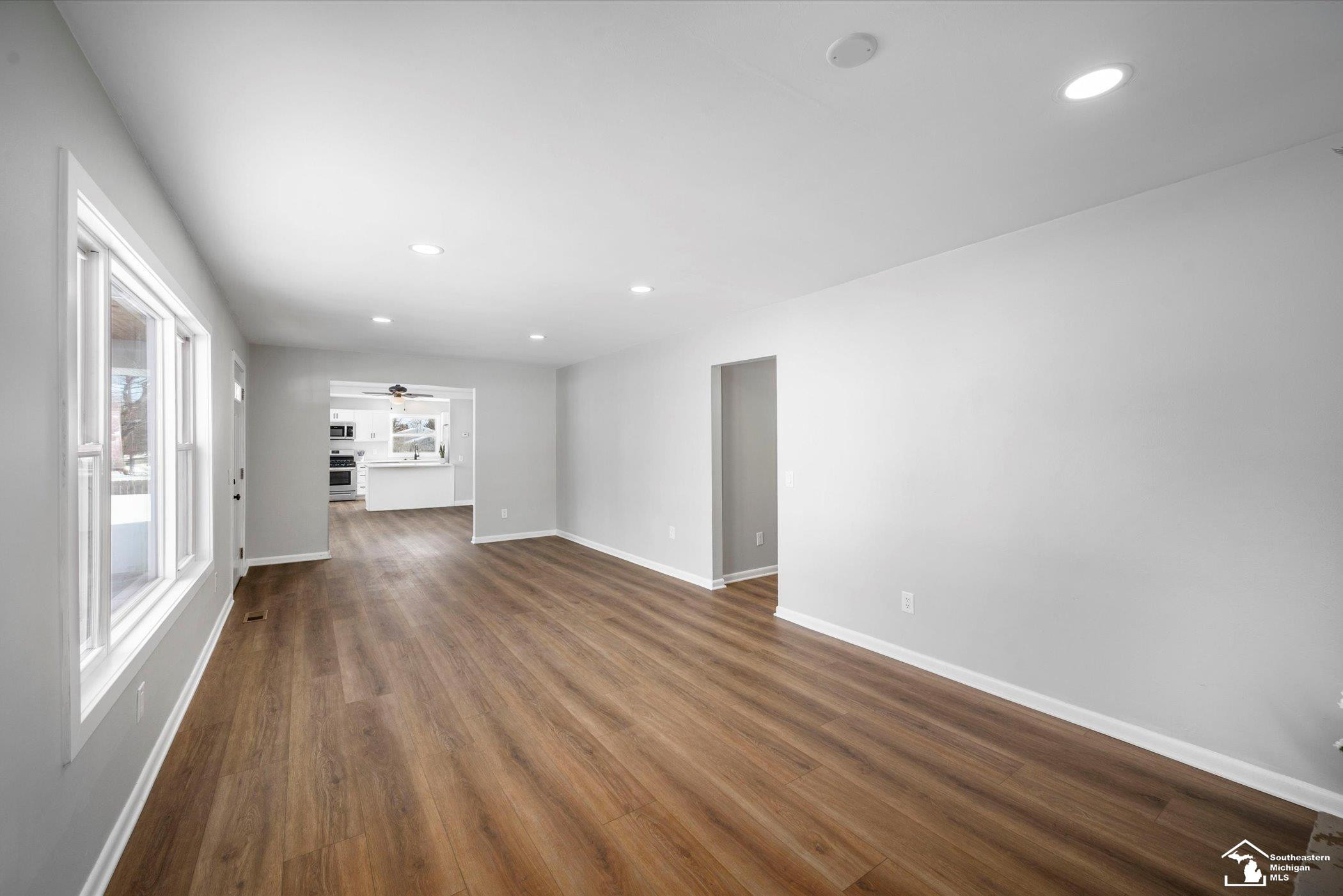 2933 W Dean Road, Lambertville, MI 48144 — Photo 9