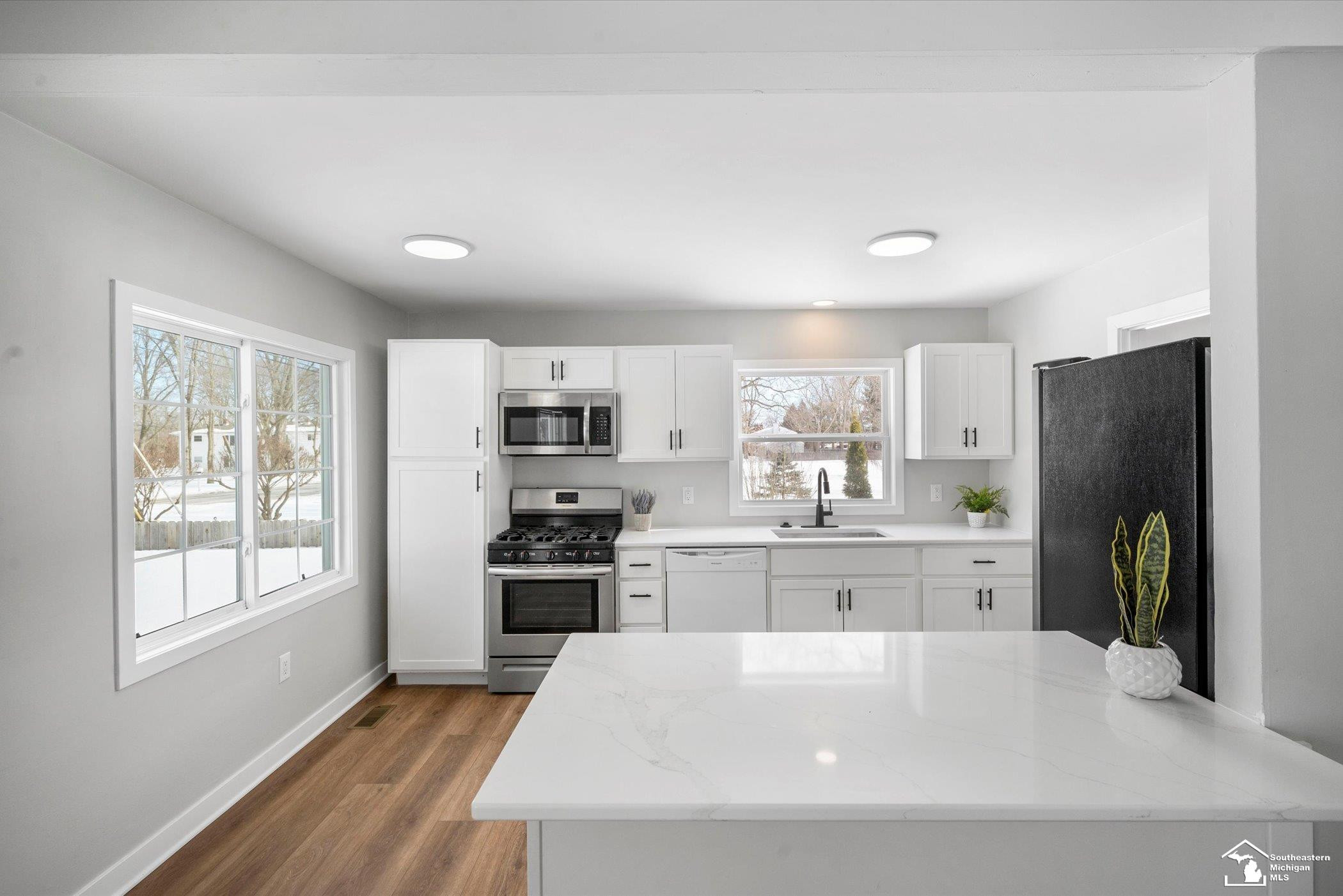 2933 W Dean Road, Lambertville, MI 48144 — Photo 11