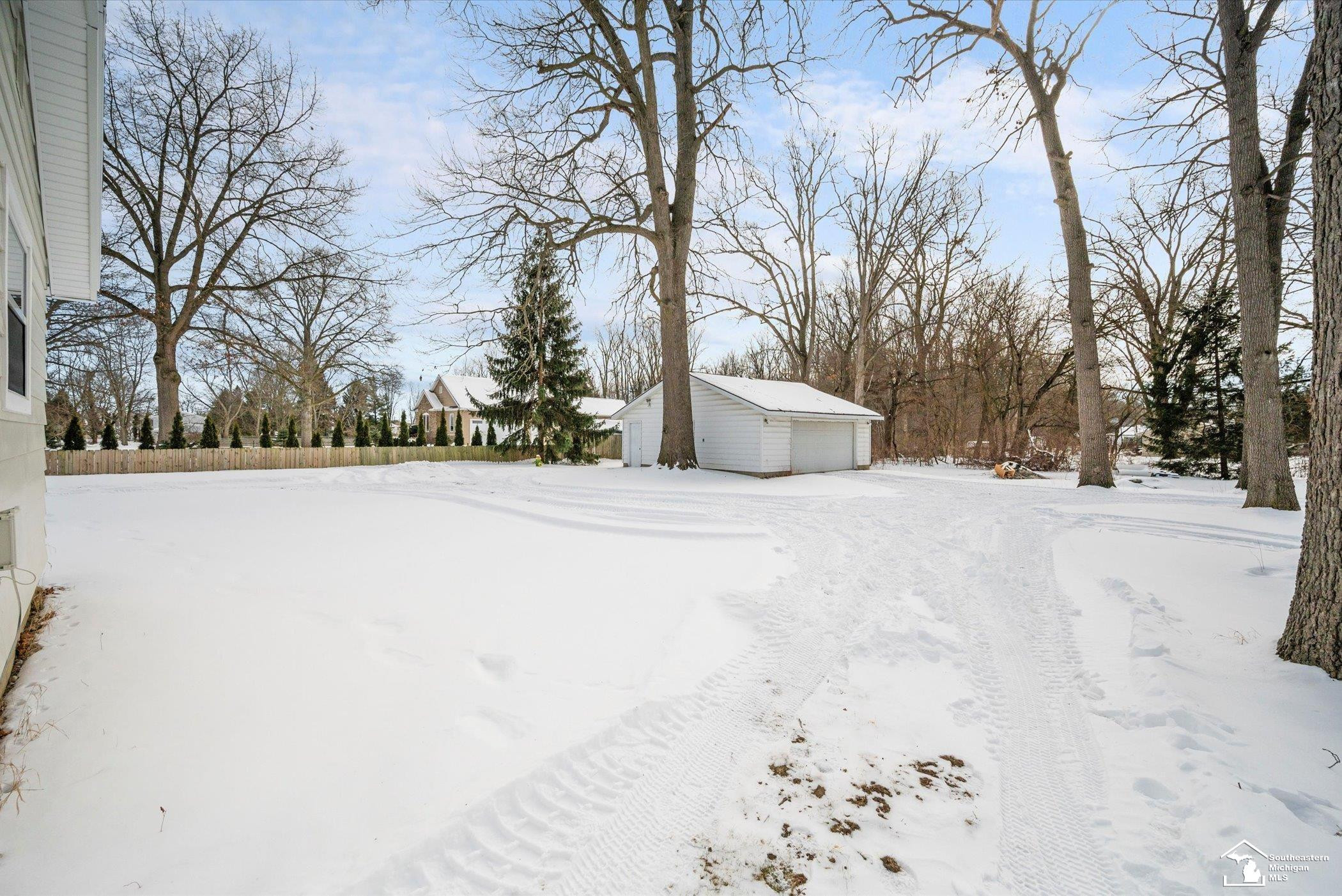 2933 W Dean Road, Lambertville, MI 48144 — Photo 29