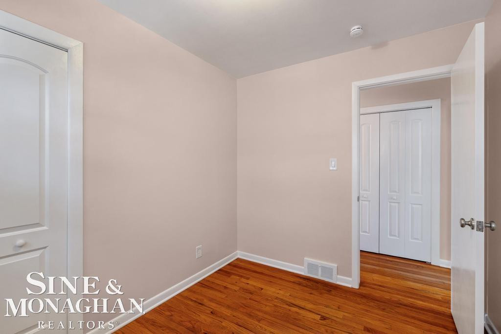 1793 Roslyn Road, Grosse Pointe Woods, MI 48236 — Photo 14