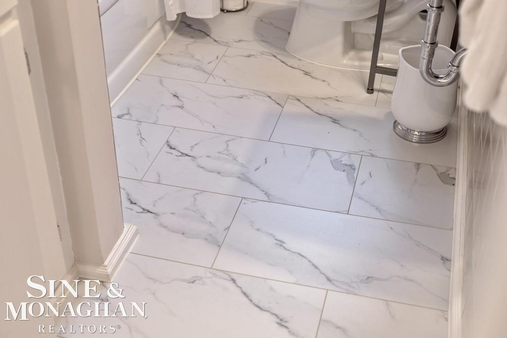 1793 Roslyn Road, Grosse Pointe Woods, MI 48236 — Photo 16