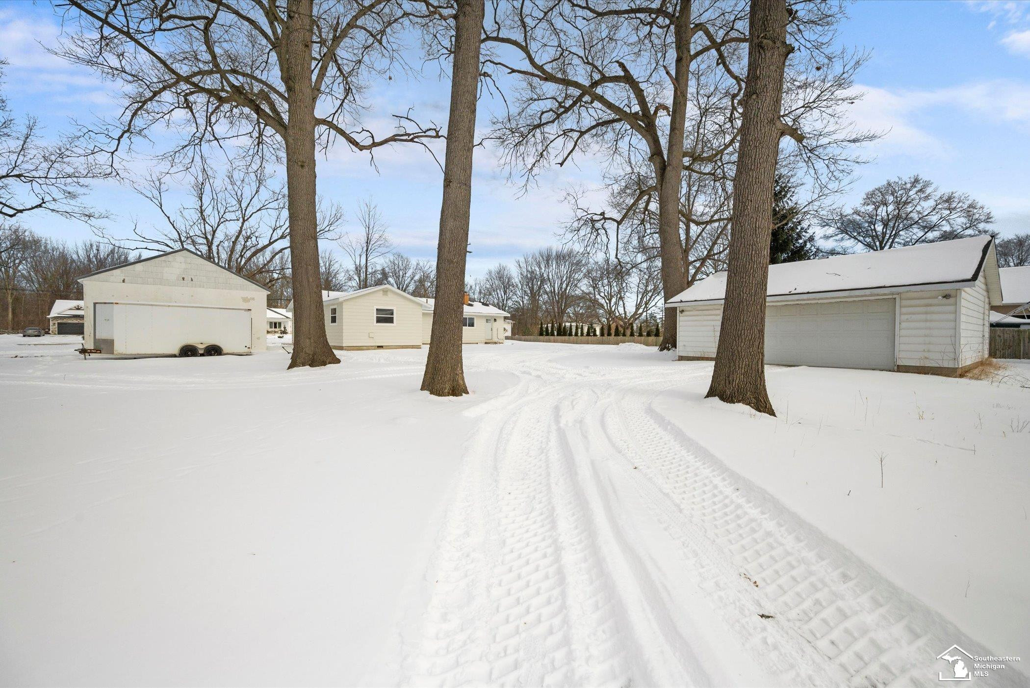 2933 W Dean Road, Lambertville, MI 48144 — Photo 34