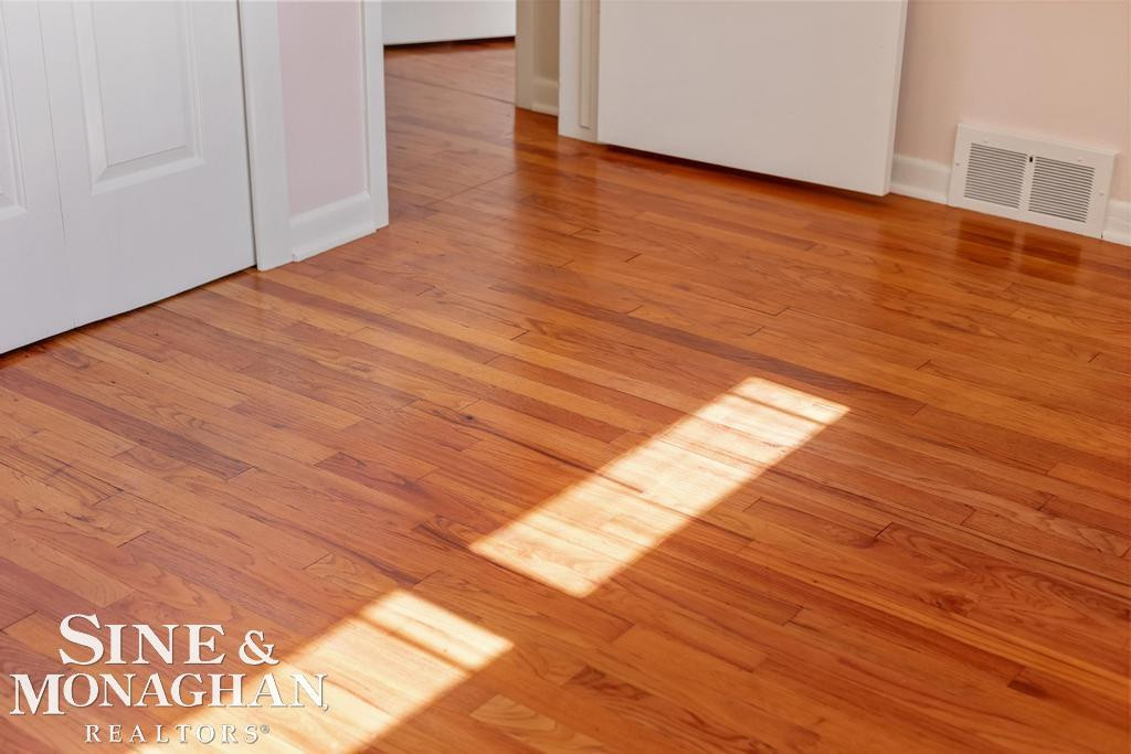 1793 Roslyn Road, Grosse Pointe Woods, MI 48236 — Photo 20