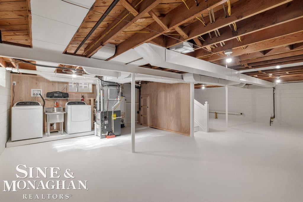 1793 Roslyn Road, Grosse Pointe Woods, MI 48236 — Photo 26