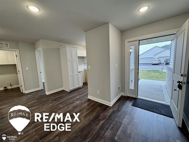 28003 Gregory Street, Grand Blanc, MI 48439 — Photo 6