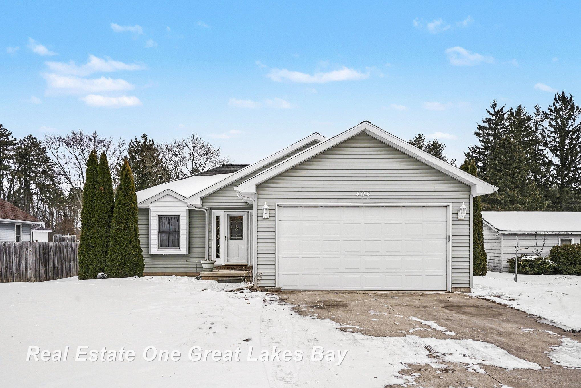 405 Swanson Road, Saginaw, MI 48609 — Photo 2