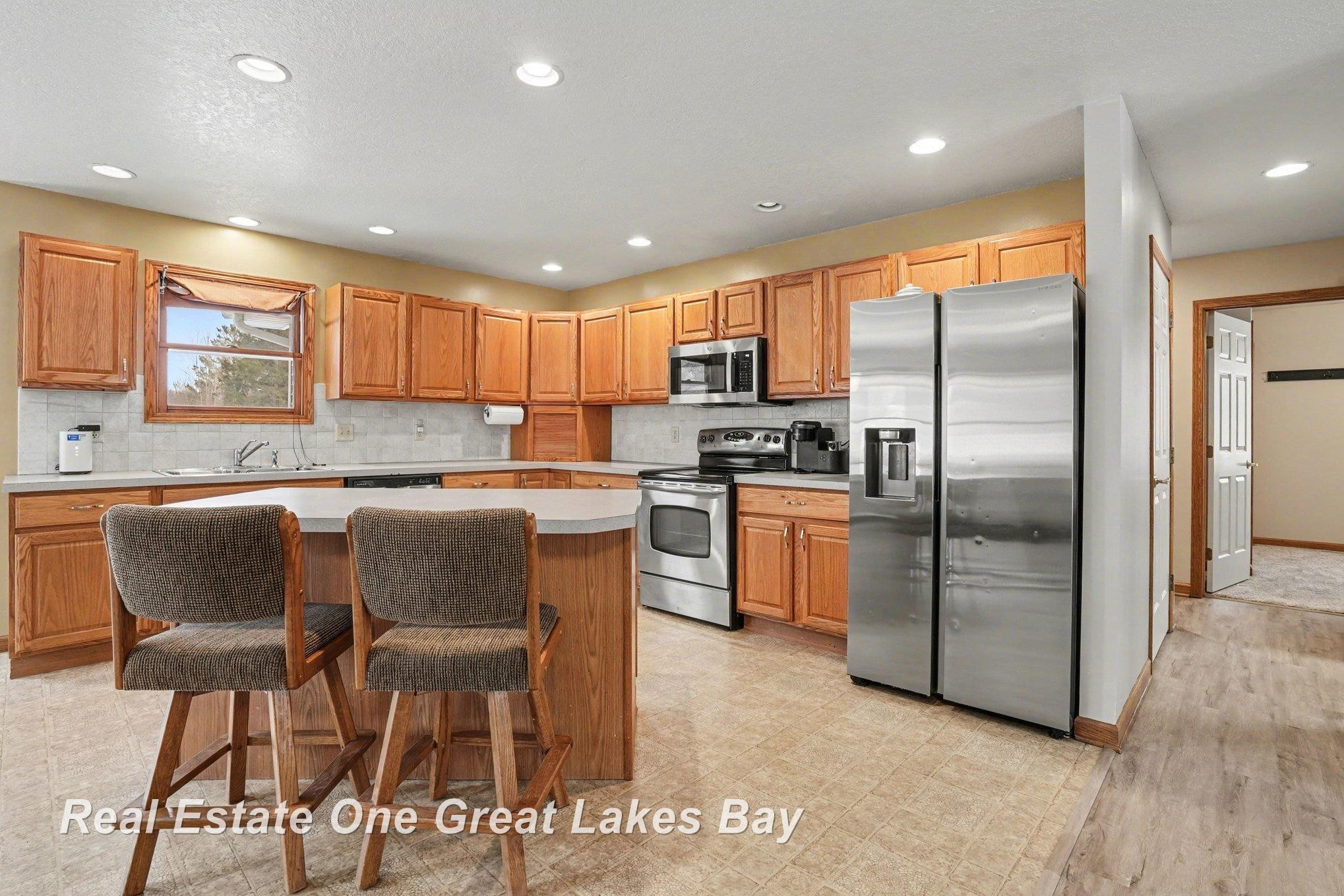 405 Swanson Road, Saginaw, MI 48609 — Photo 10