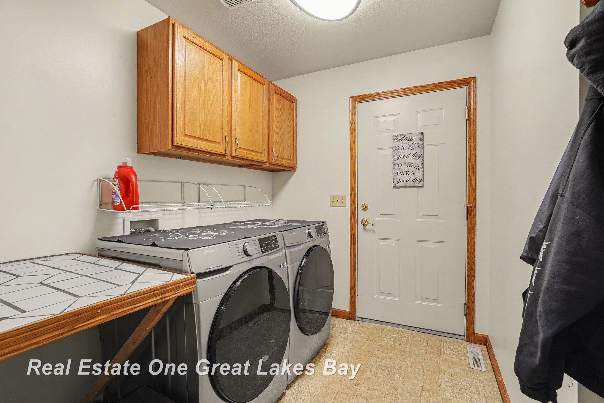 405 Swanson Road, Saginaw, MI 48609 — Photo 11