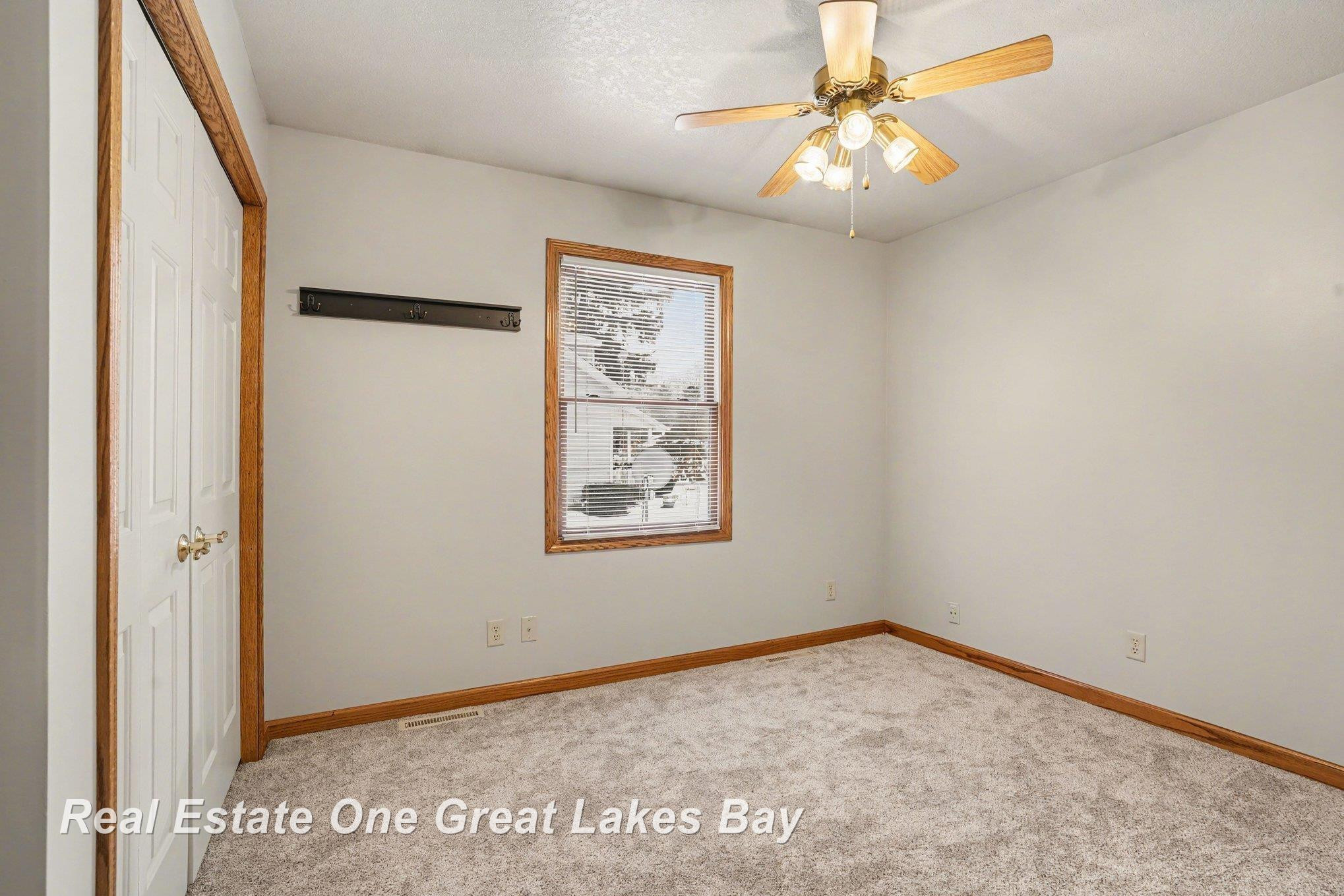 405 Swanson Road, Saginaw, MI 48609 — Photo 16