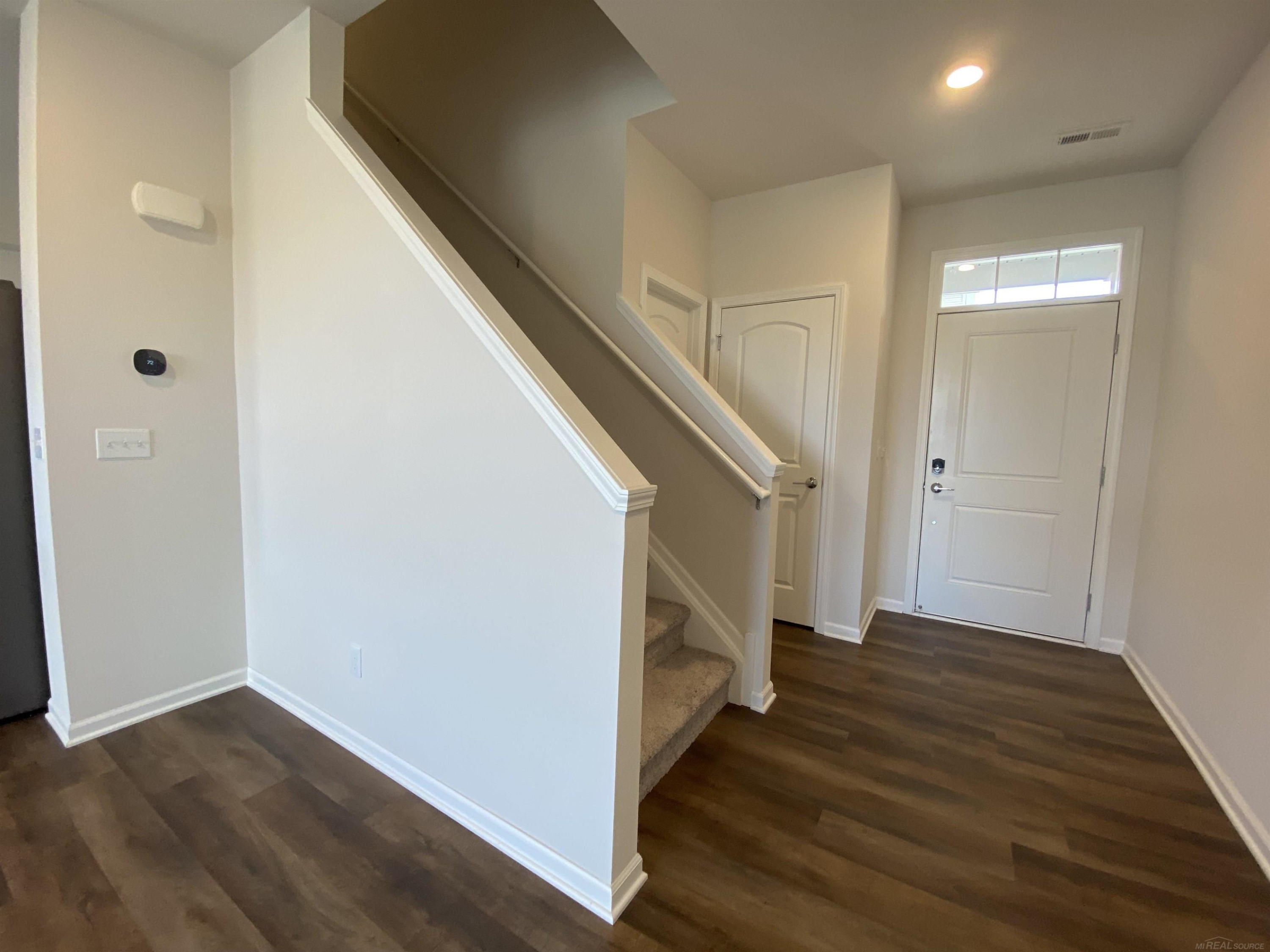 8783 Pioneer Drive, MI — Photo 3
