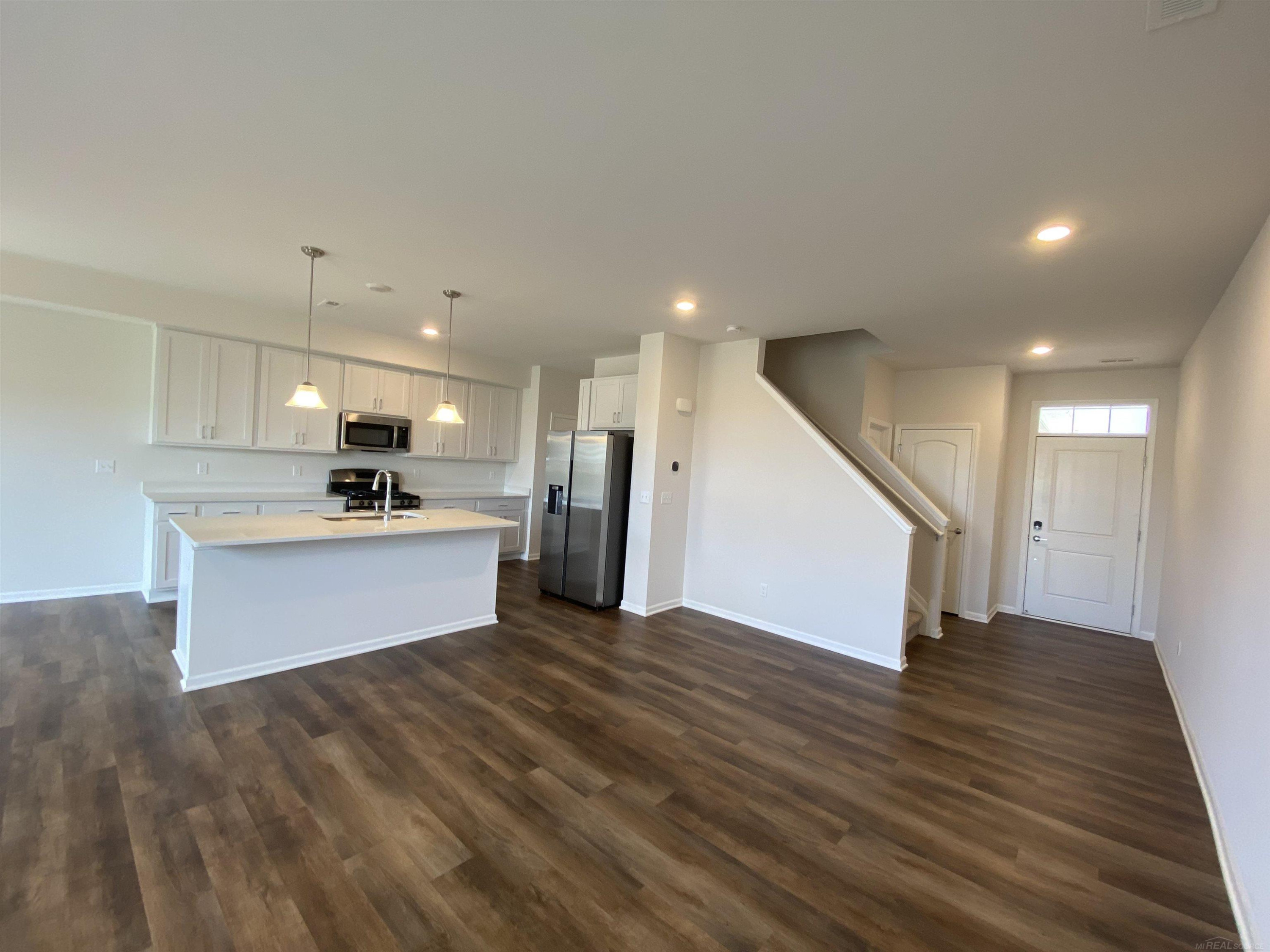 8783 Pioneer Drive, MI — Photo 4