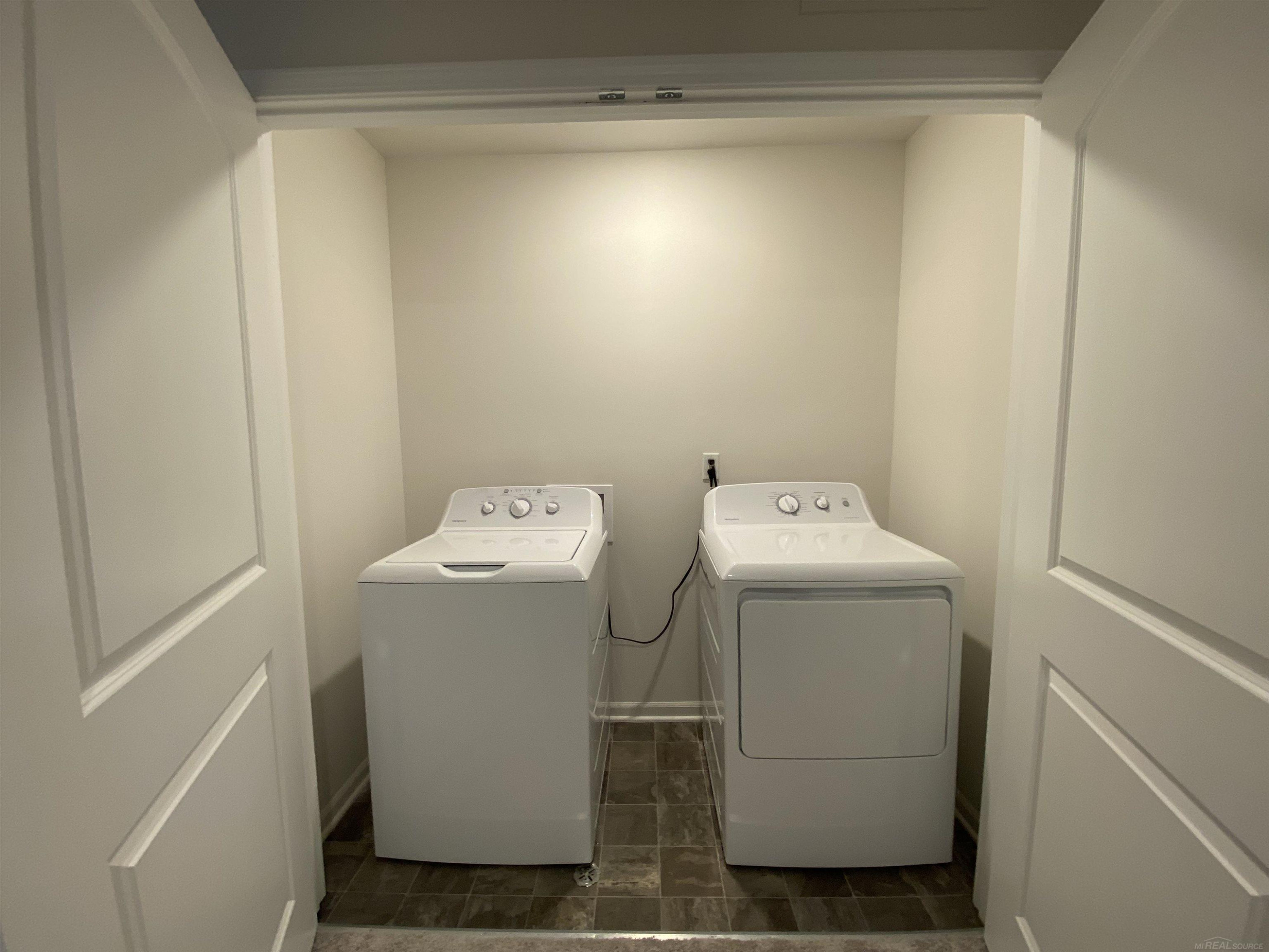 8783 Pioneer Drive, MI — Photo 18
