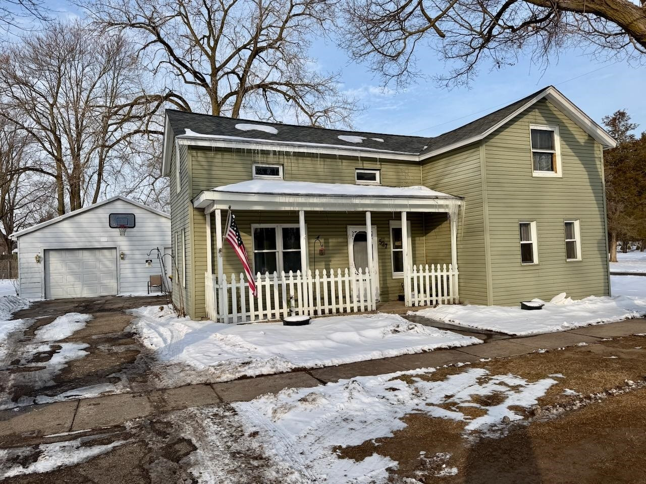 527 N Line Street, Chesaning, MI 48616 — Photo 30