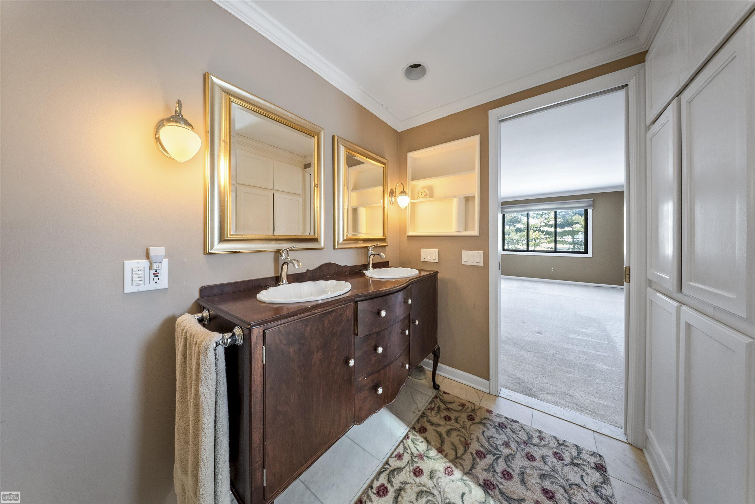 1030 Bishop Road, Grosse Pointe, MI 48230 — Photo 34