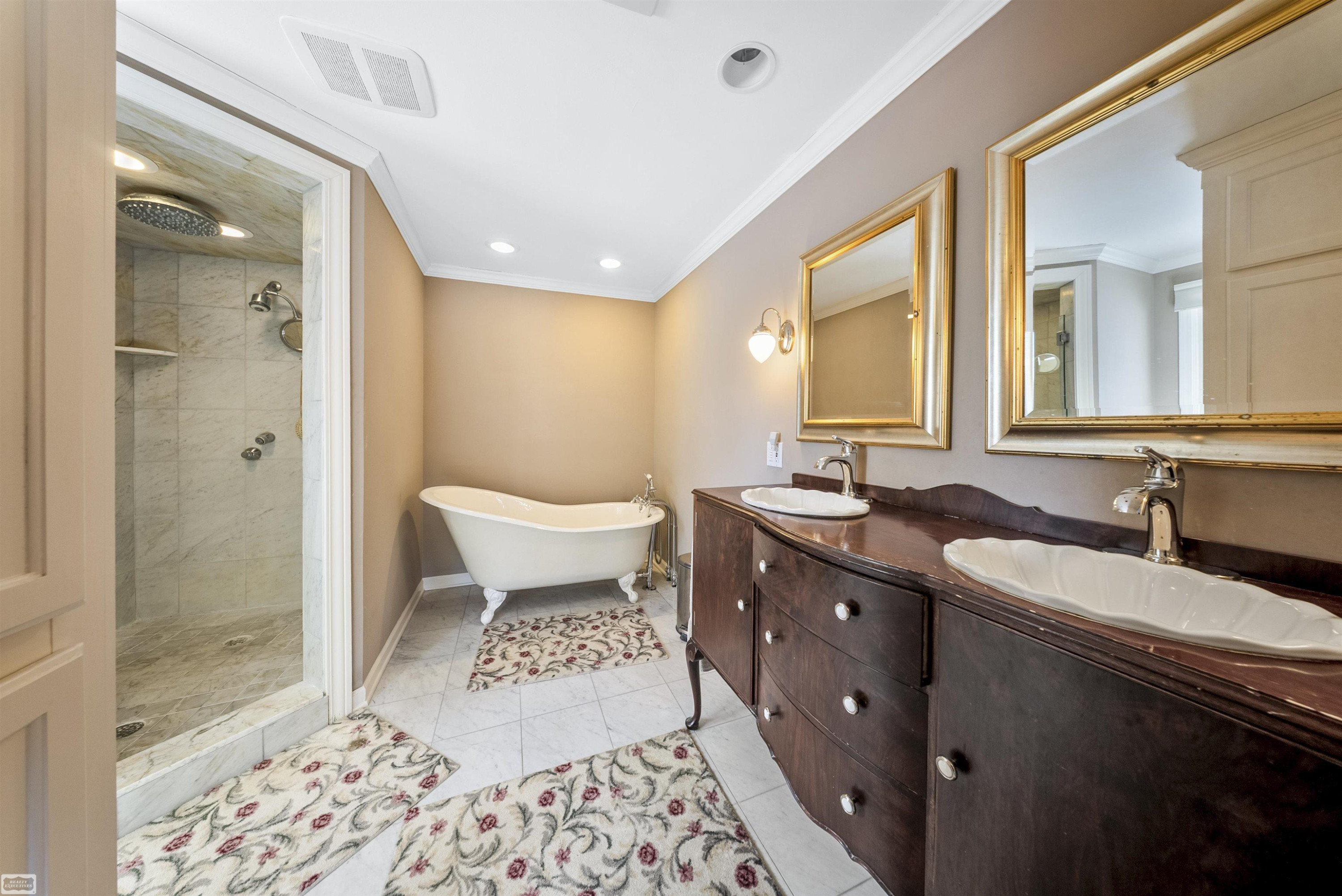 1030 Bishop Road, Grosse Pointe, MI 48230 — Photo 36