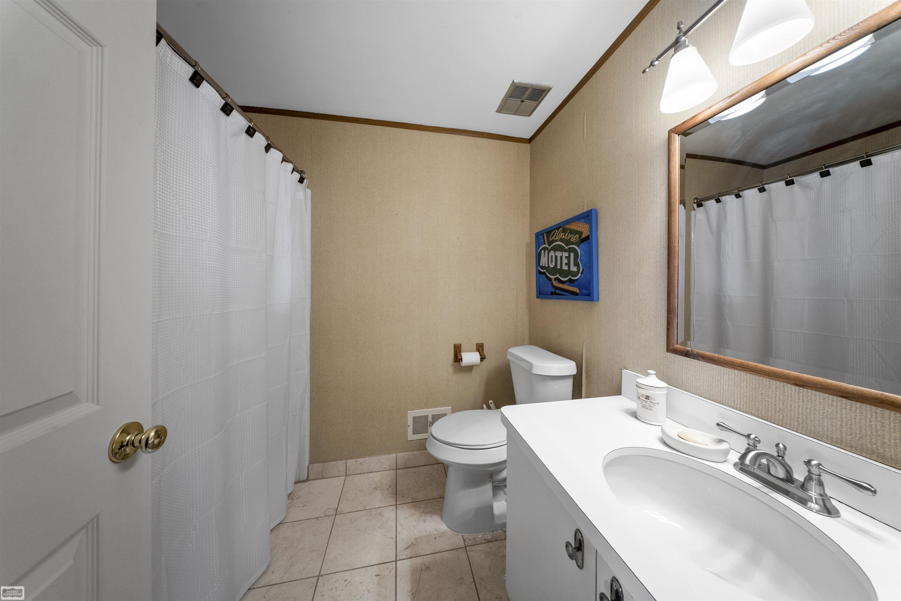 1030 Bishop Road, Grosse Pointe, MI 48230 — Photo 40