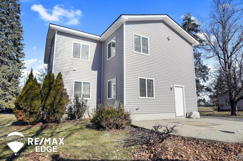 2190 Kircher Court, Auburn Hills, MI 48326 — Photo 2