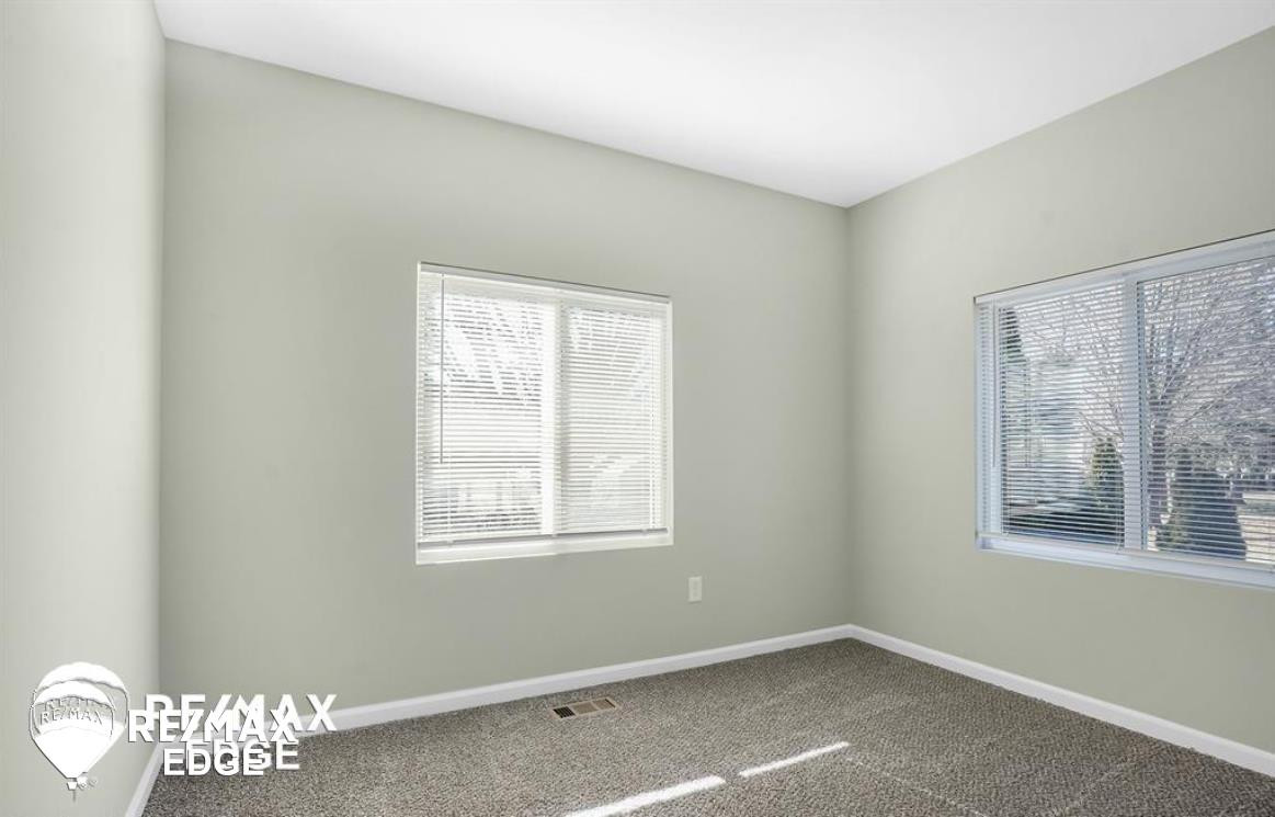 2190 Kircher Court, Auburn Hills, MI 48326 — Photo 16